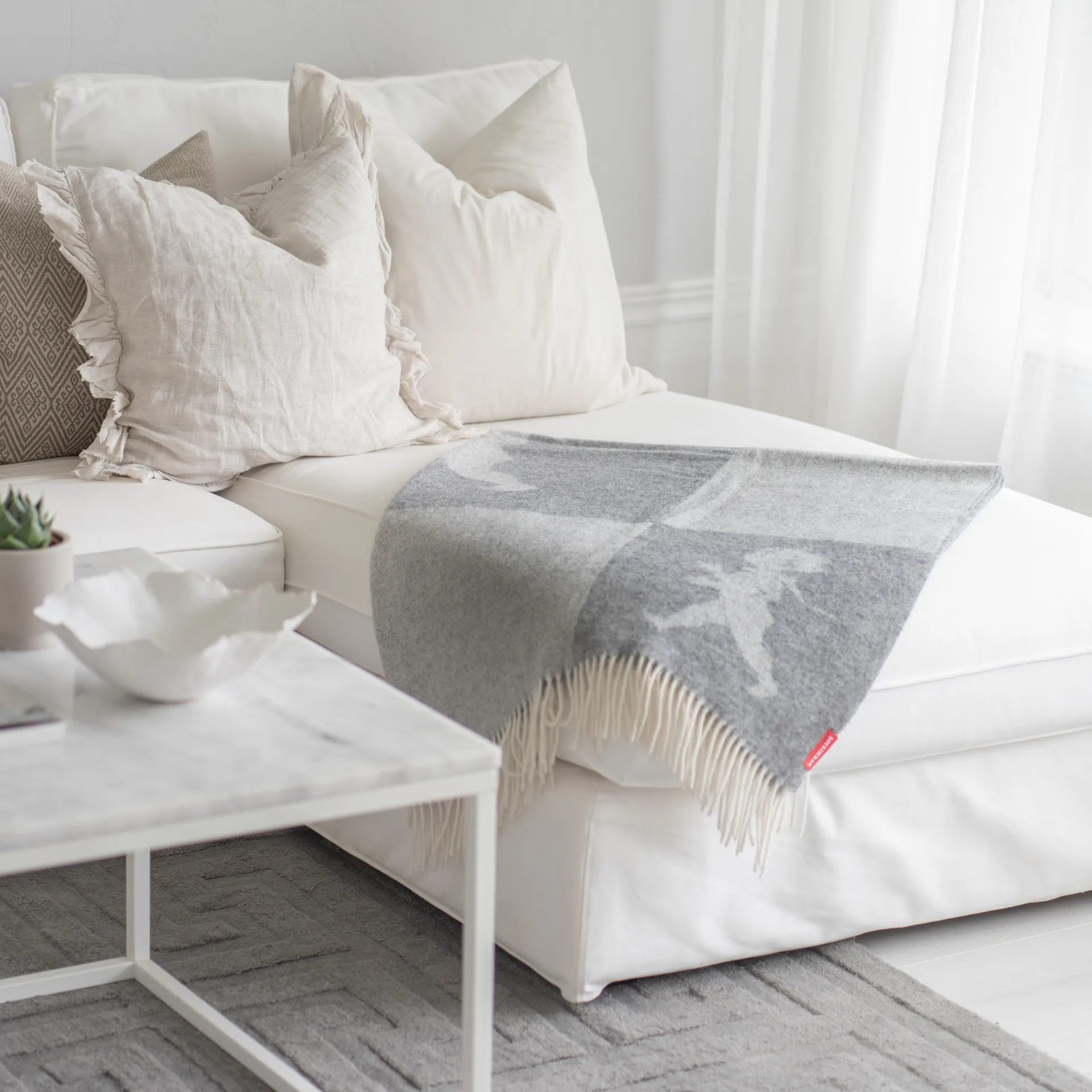 Pled z wełny merynosa Solstickan 130x170 cm, Jasnoszary Solstickan Design