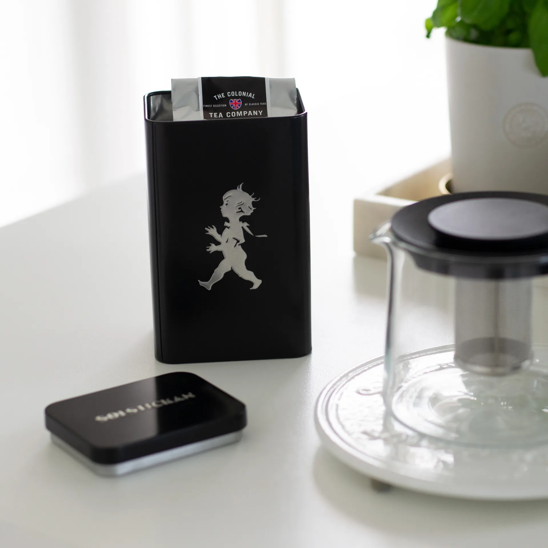 Puszka na herbatę Solstickan 15,2 cm, Czarny matowy Solstickan Design