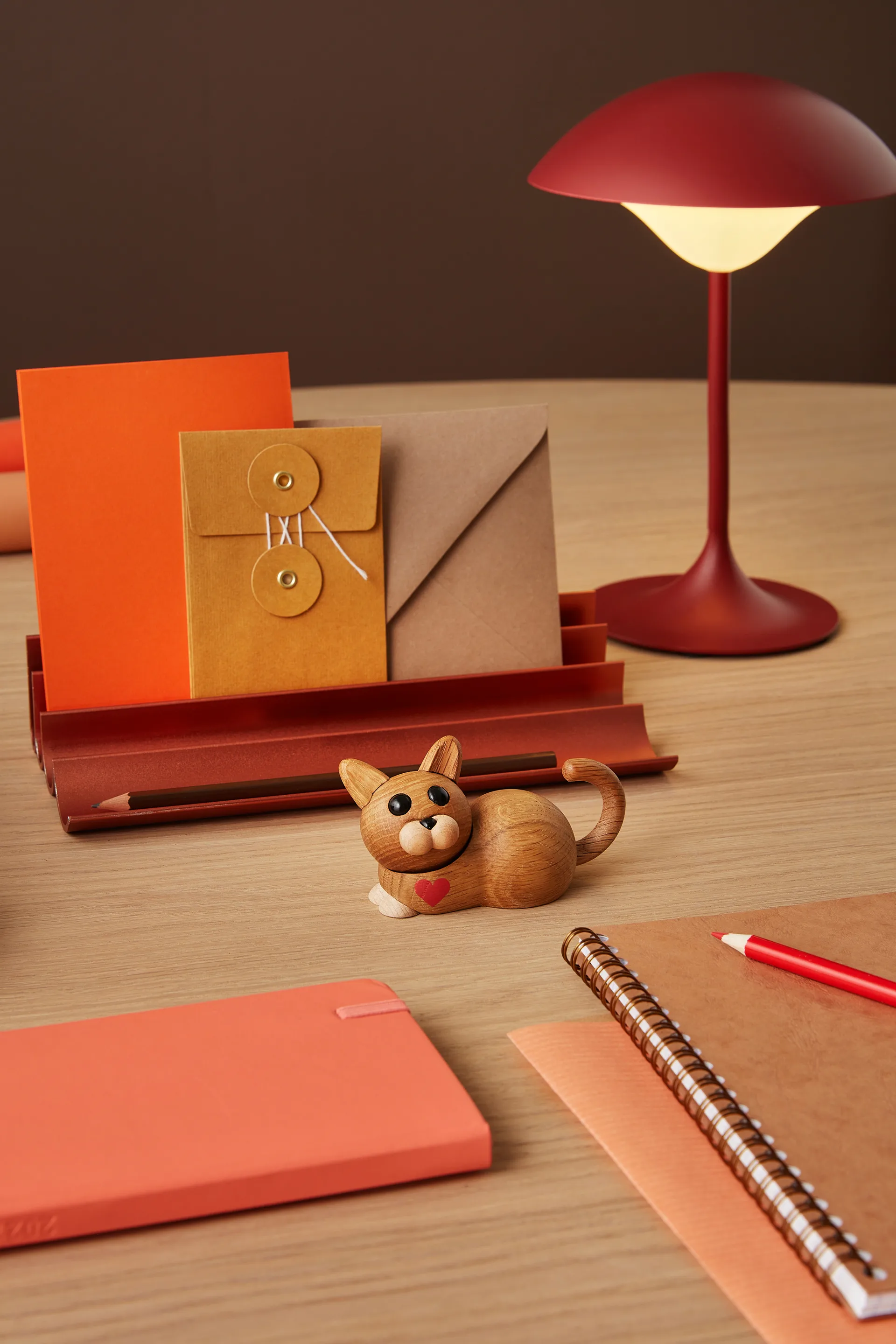 Dekoracja w postaci kociaka Hope, Dąb-klon Spring Copenhagen