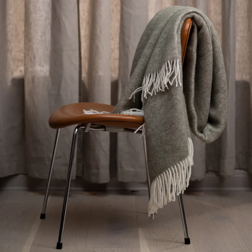 Pled Wool, Olive & Offwhite Stackelbergs