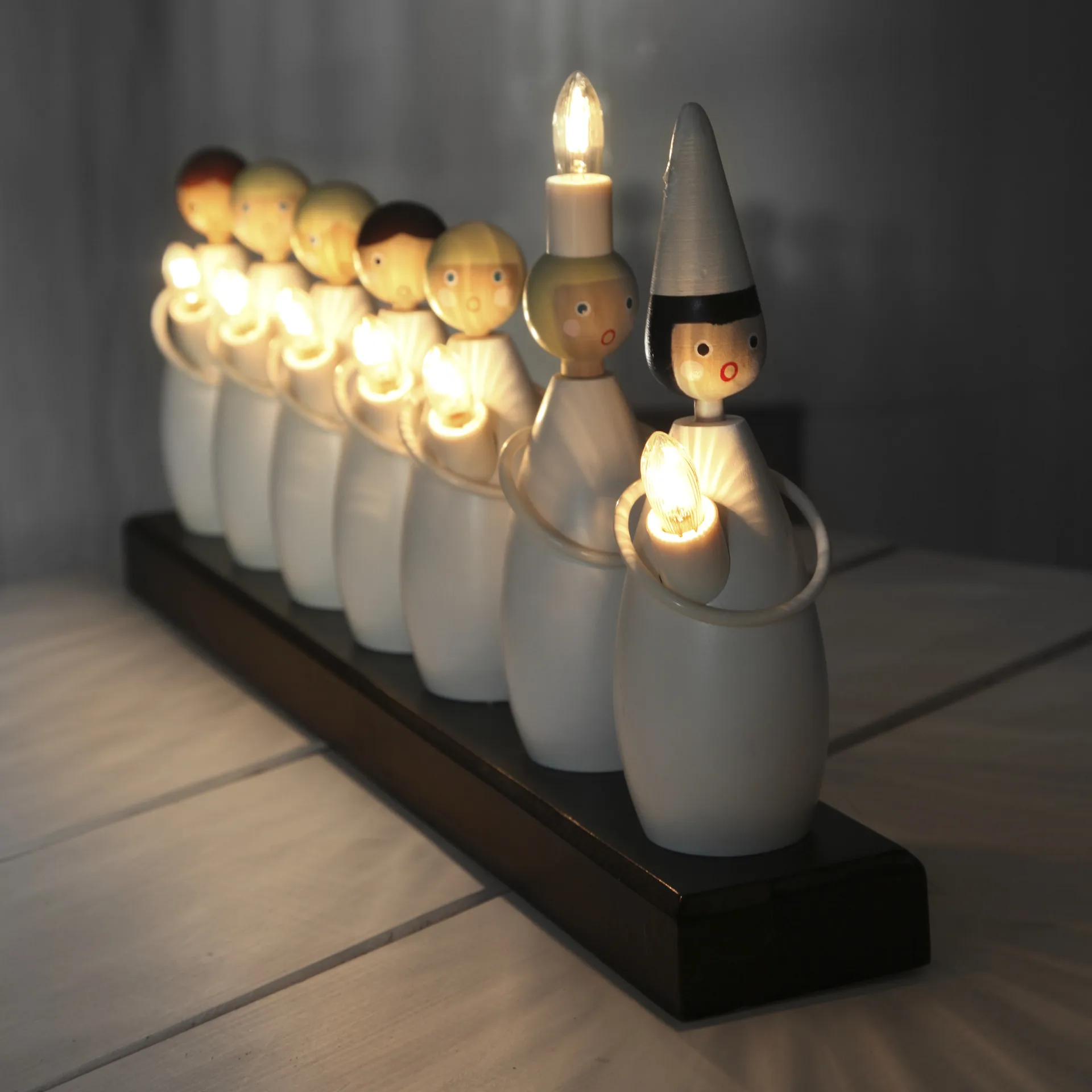 Luciatåg świecznik adwentowy, biały Star Trading