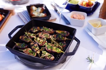Kwadratowa żeliwna patelnia grillowa Staub Pure, czarny - 28 cm - STAUB