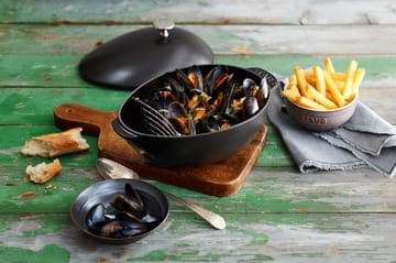 Staub garnek na małże w żeliwie 2 l - czarny - STAUB