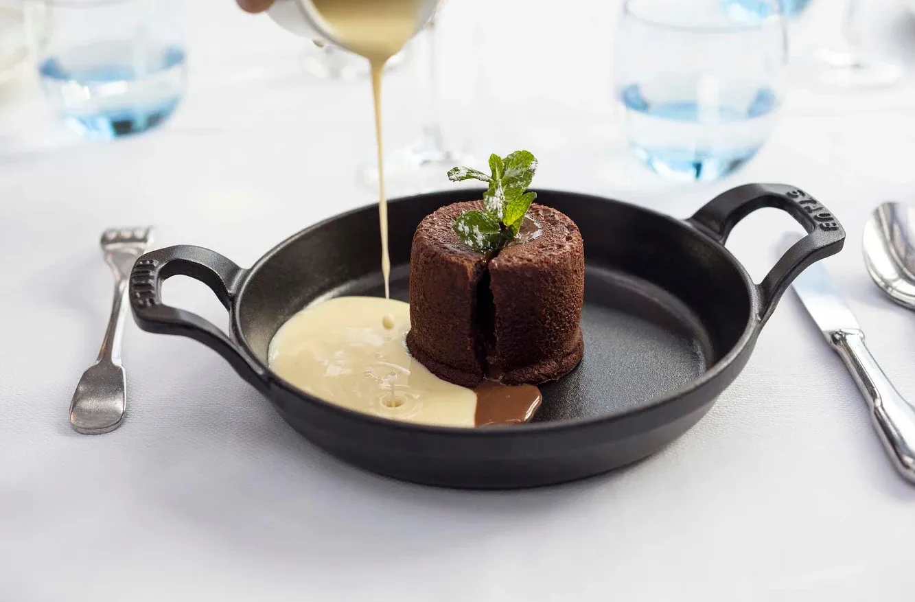 Staub okrągłe naczynie do pieczenia Ø16 cm, Czarny STAUB