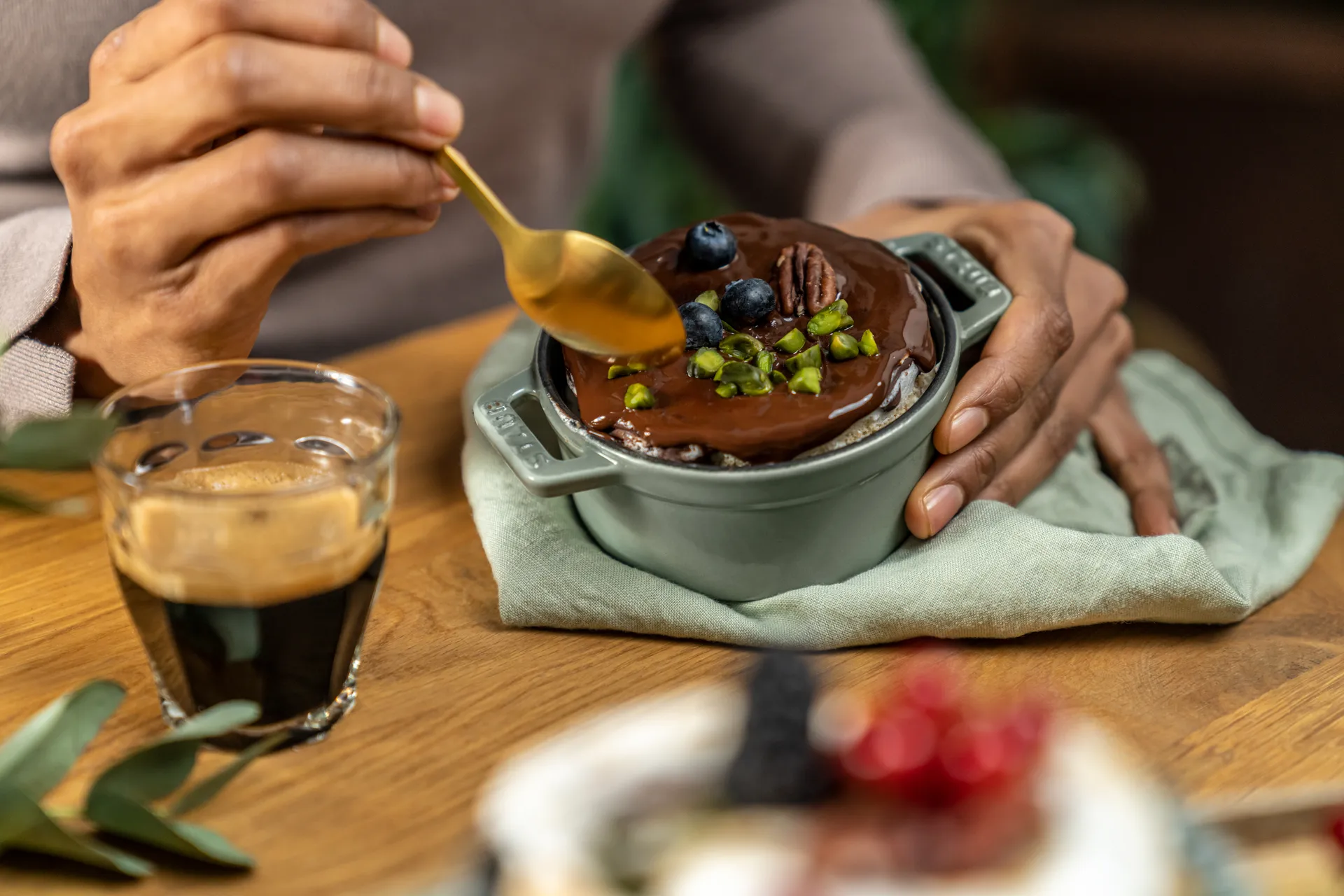 Staub okrągły garnek żeliwny La Cocotte 0,25 L, Eukaliptus STAUB