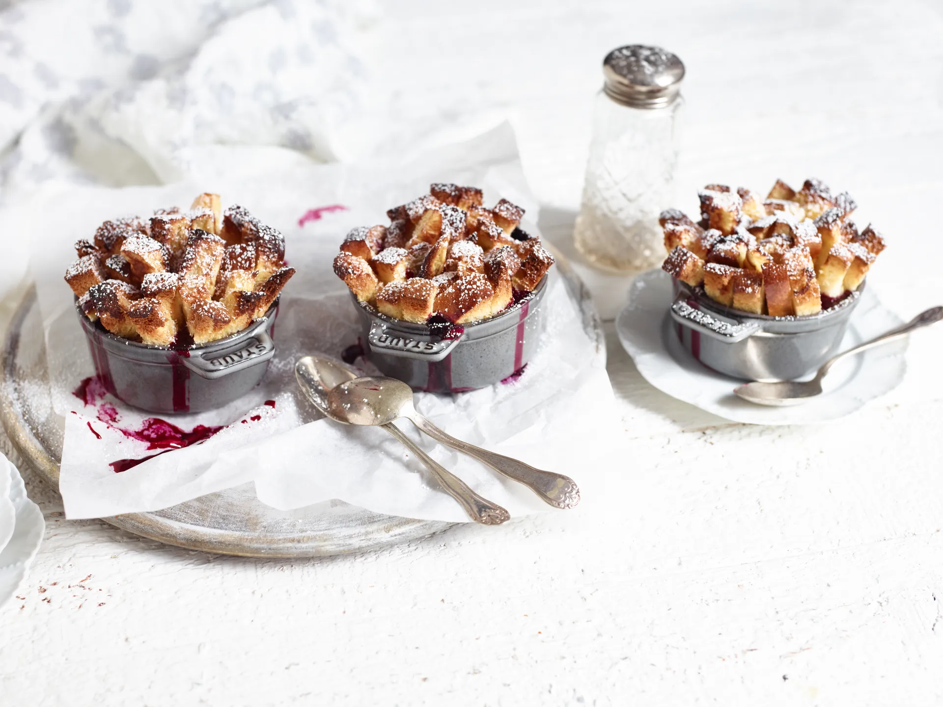 Staub okrągły garnek żeliwny La Cocotte 0,25 L, Grafitowy STAUB