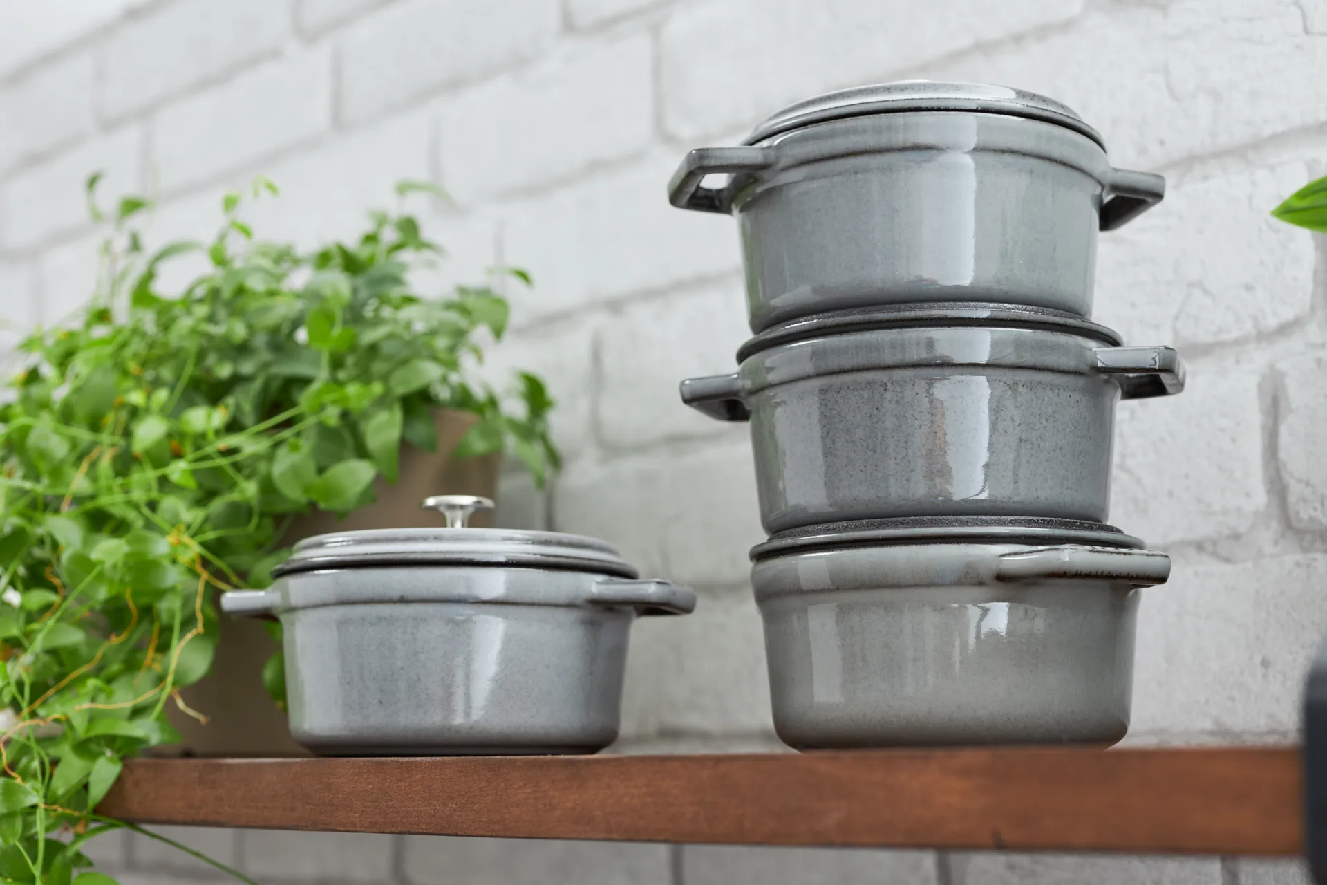 Staub okrągły garnek żeliwny La Cocotte 0,8 L, Grafitowy STAUB