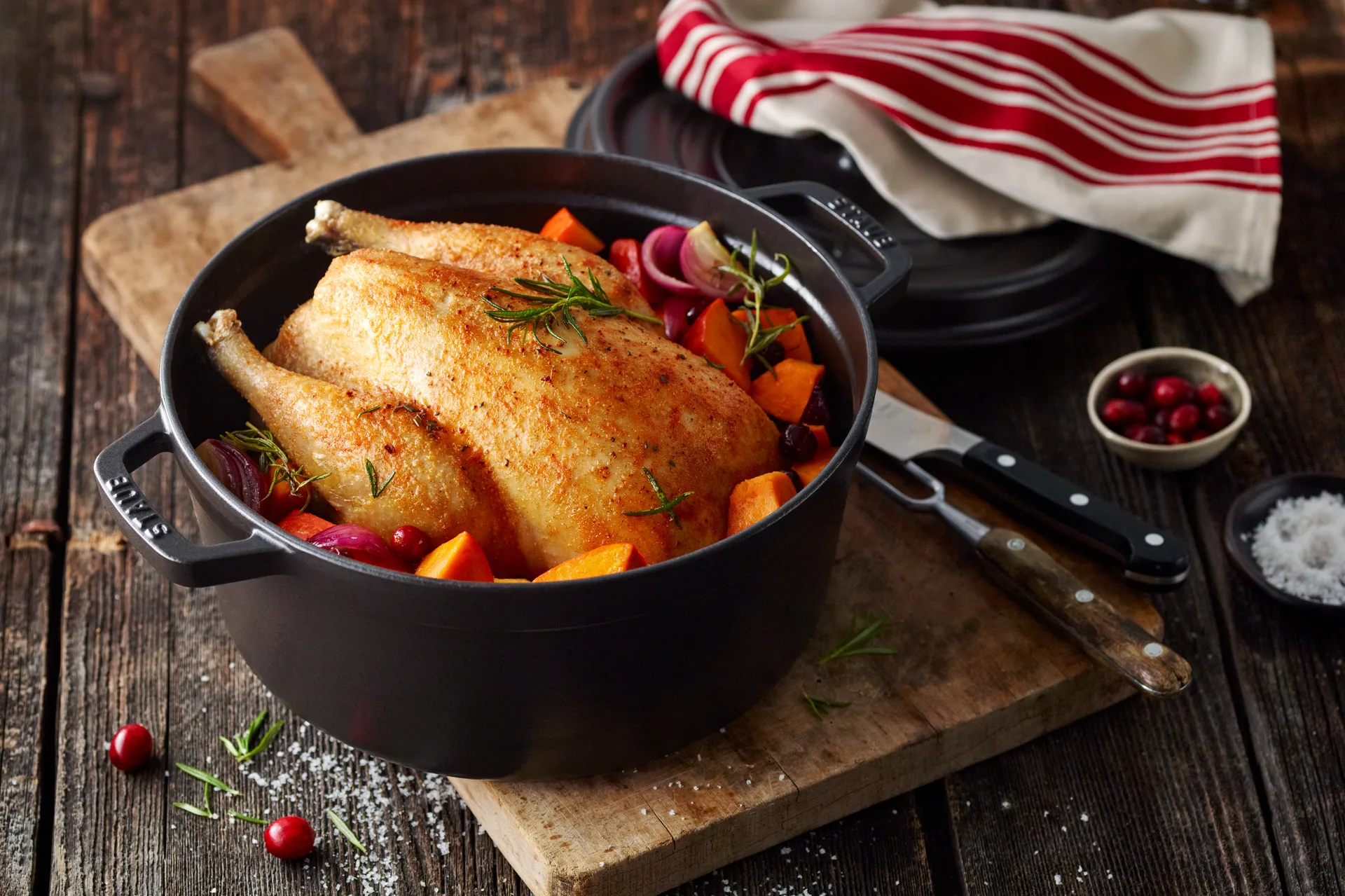 Staub okrągły garnek żeliwny La Cocotte 1,2 L, Czarny STAUB