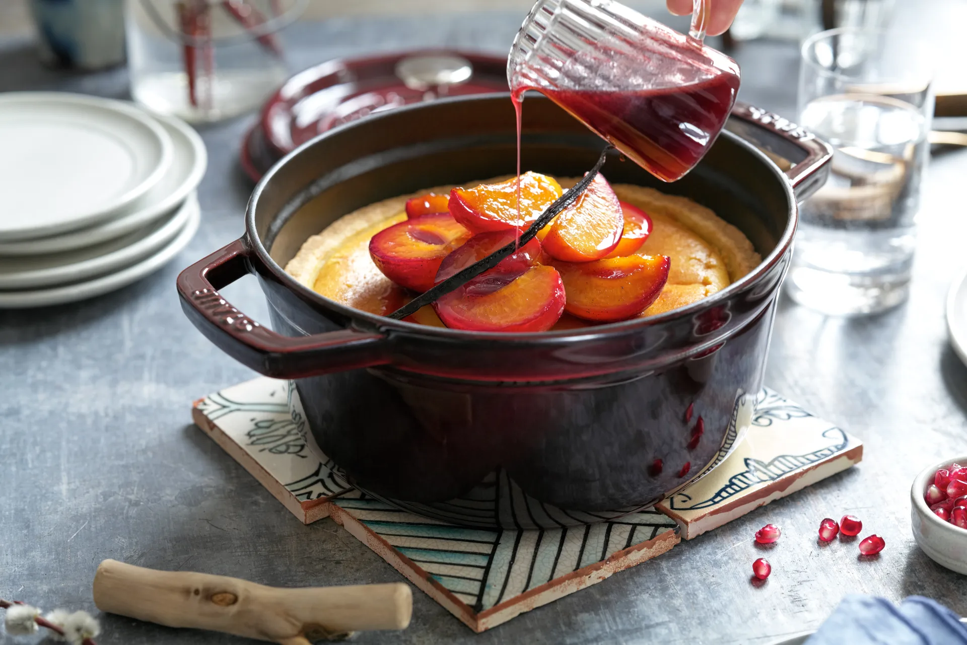 Staub okrągły garnek żeliwny La Cocotte 2,6 L, Grenadynowy czerwony STAUB