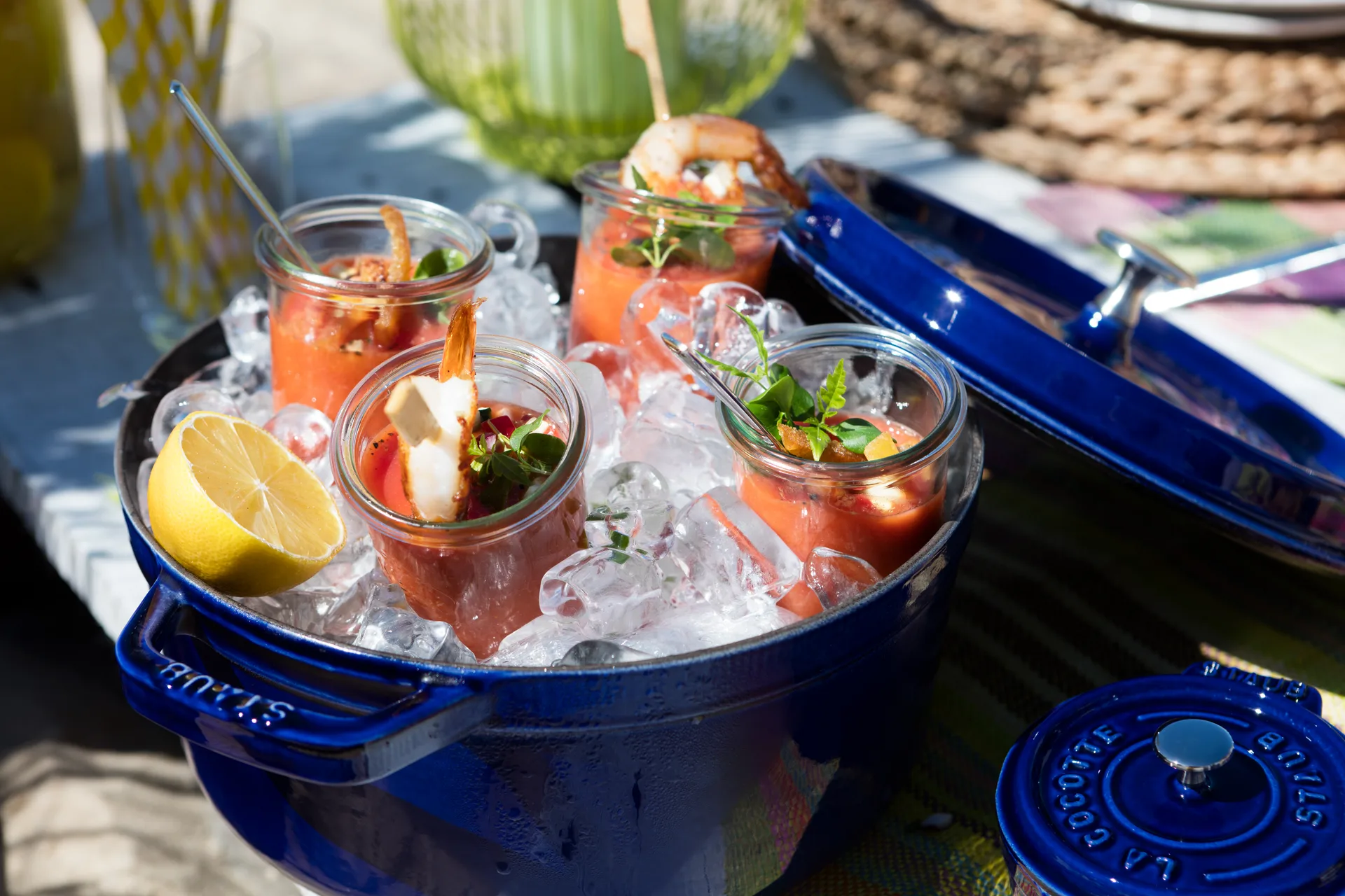 Staub okrągły garnek żeliwny La Cocotte 8,4 L, Ciemnoniebieski STAUB