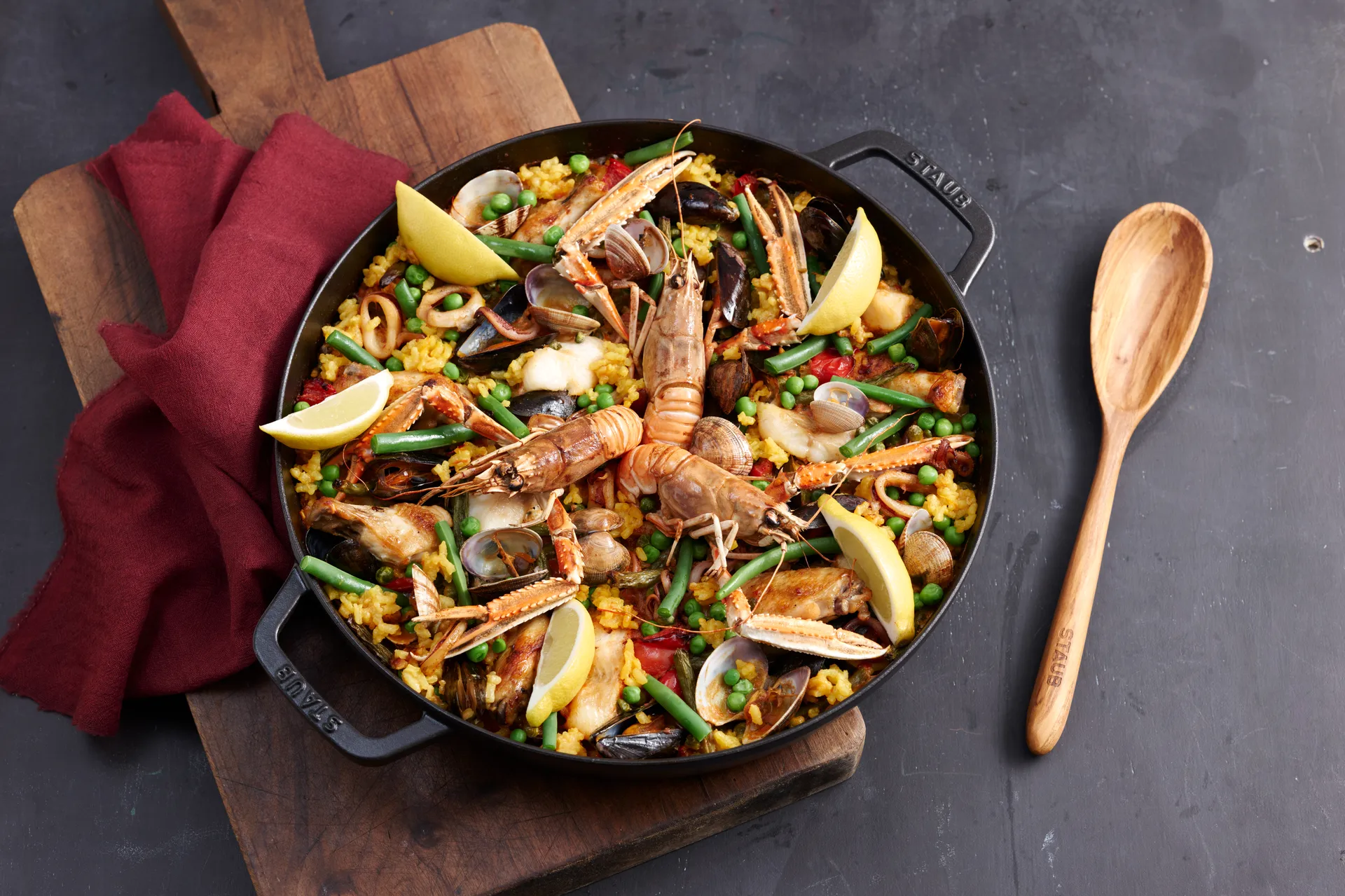 Staub patelnia żeliwna z dwoma uchwytami, czarnay, Ø26 cm STAUB