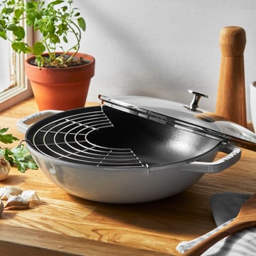 Staub wok żeliwny z pokrywą Ø30 cm - White truffle - STAUB