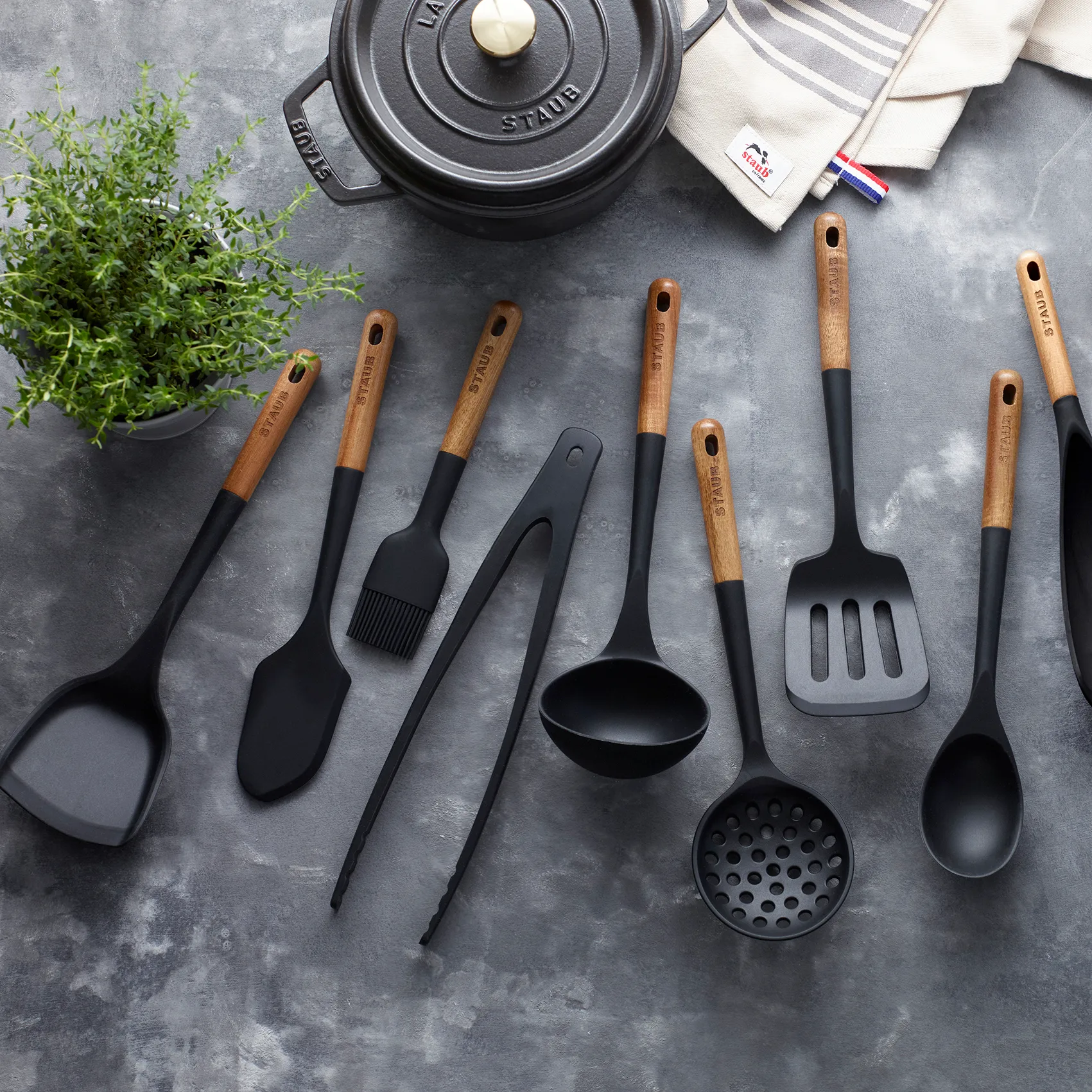 Szpatułka do woka Staub, 31 cm STAUB