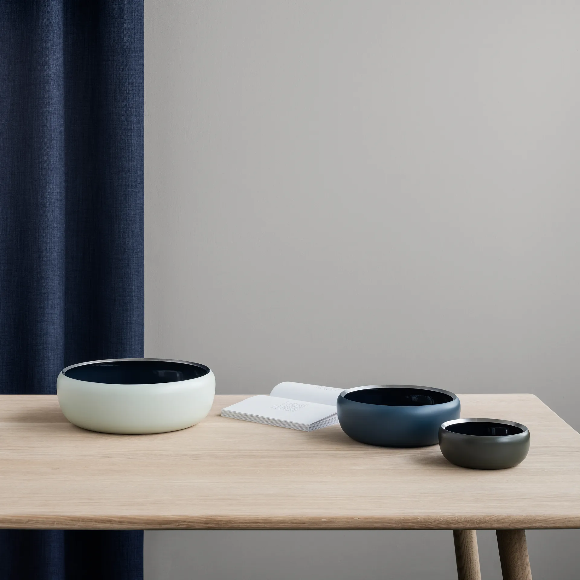 Miska Ora Ø30 cm, Midnight blue Stelton