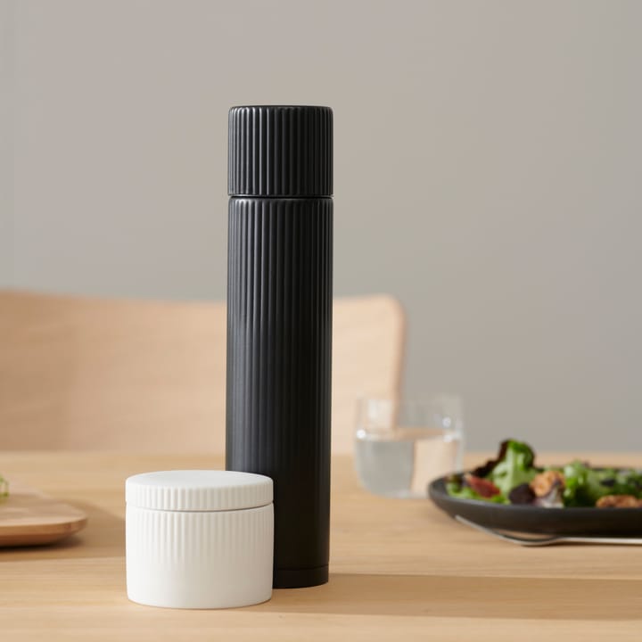 Młynek do pieprzu Pleat, Czarny Stelton