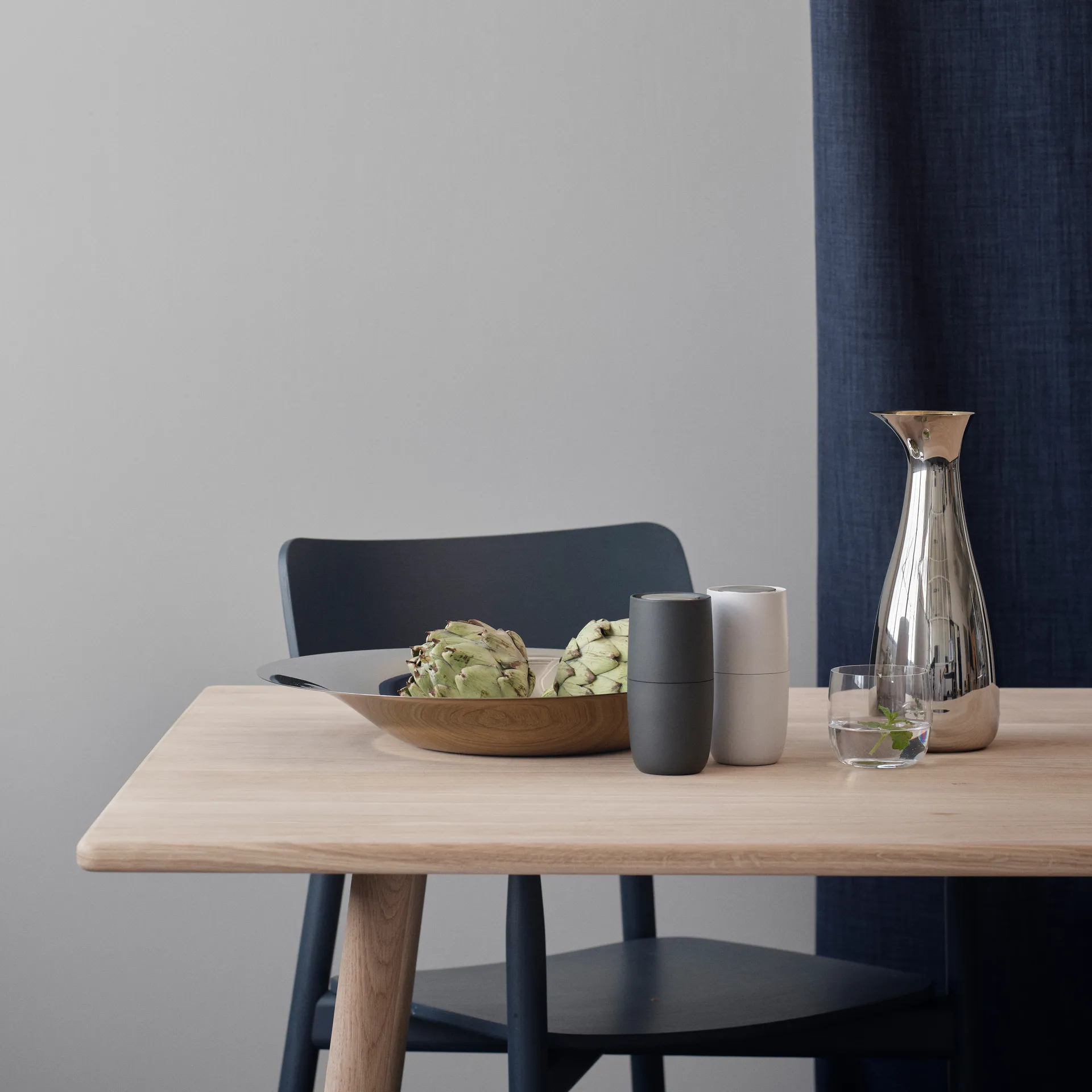 Młynek do soli Foster, Light grey Stelton