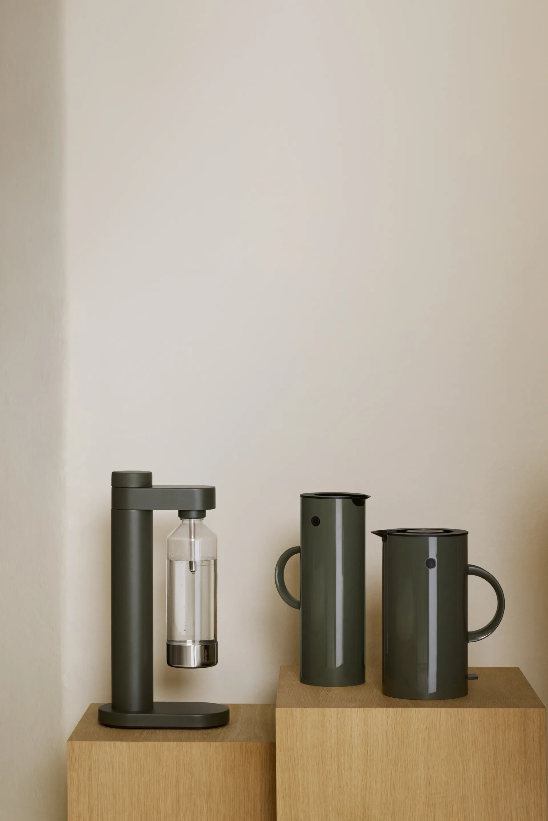 Saturator Brus, Dark forest Stelton