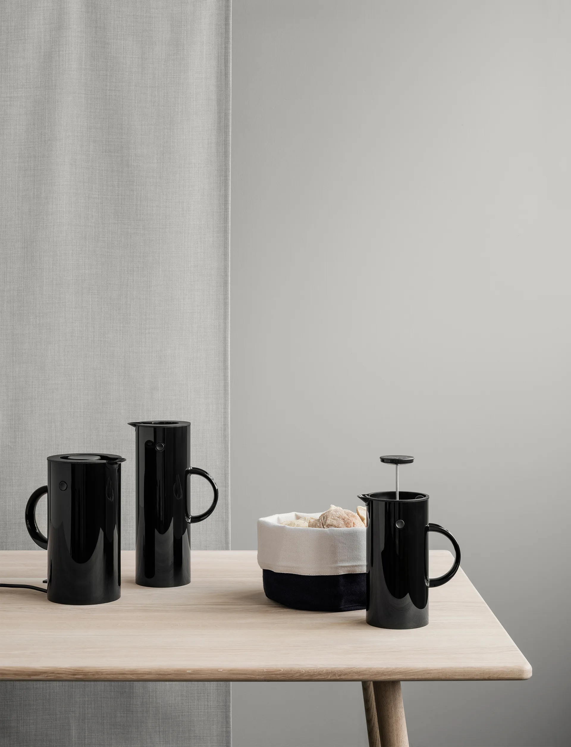 Termos EM77 Stelton 1 l, czarny błyszczący Stelton