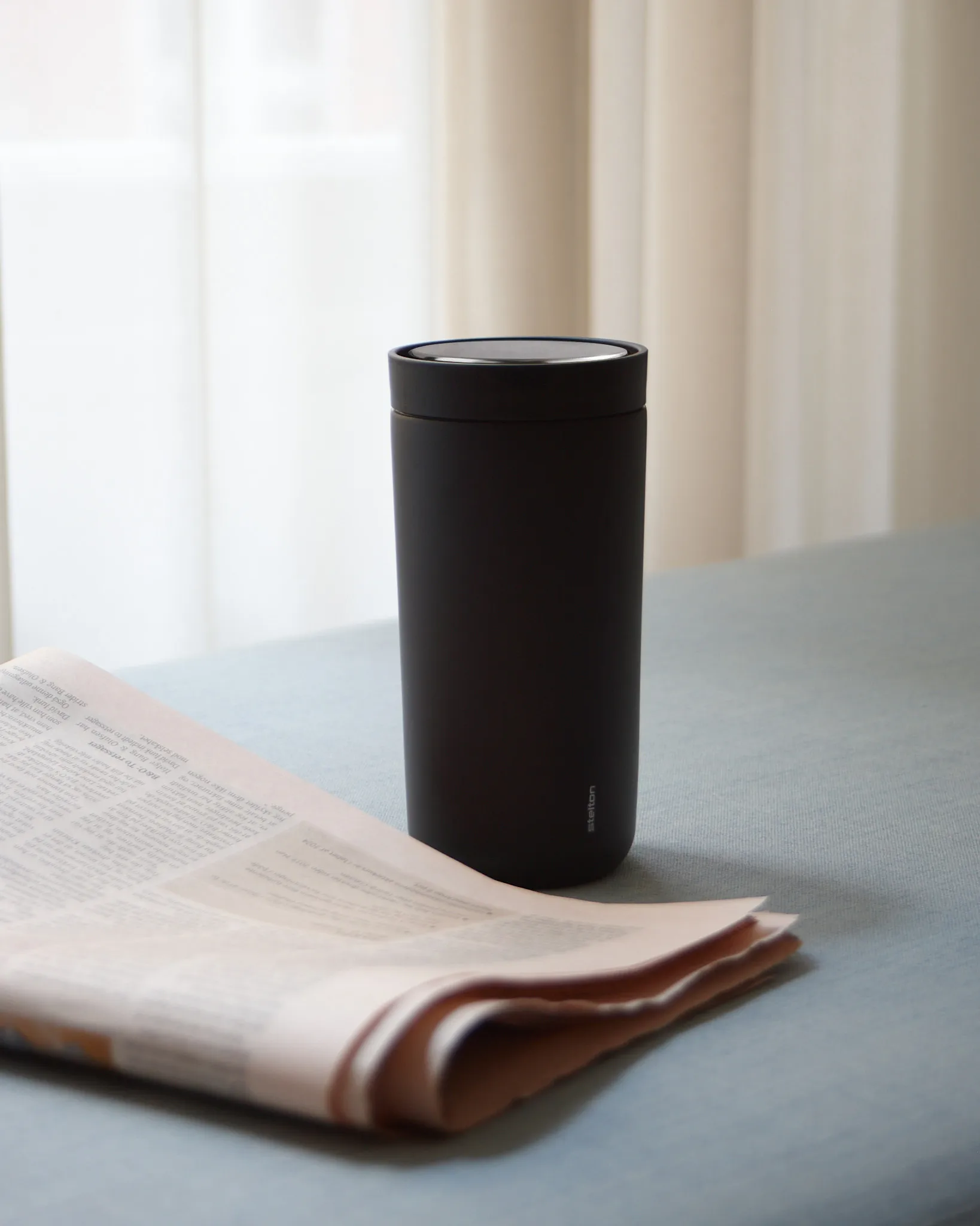 To Go Click kubek termiczny 0,2 l, Soft black Stelton