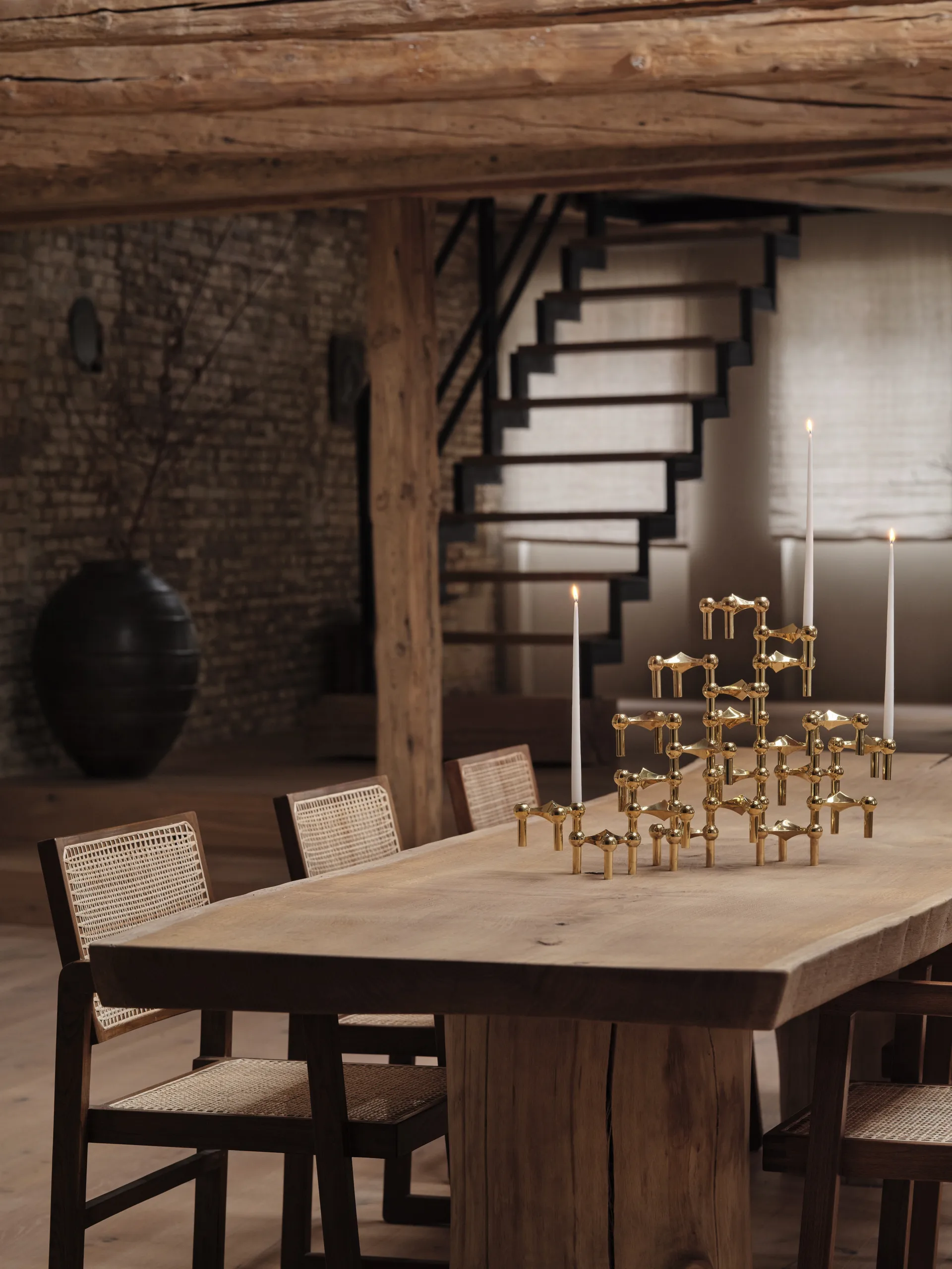 Świecznik STOFF Nagel, mosiądz STOFF