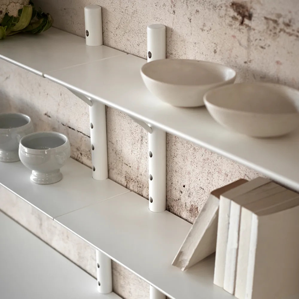 Ikon półka ścienna, brzoza jasny matowy lakier, głęb. 21cm Stolab