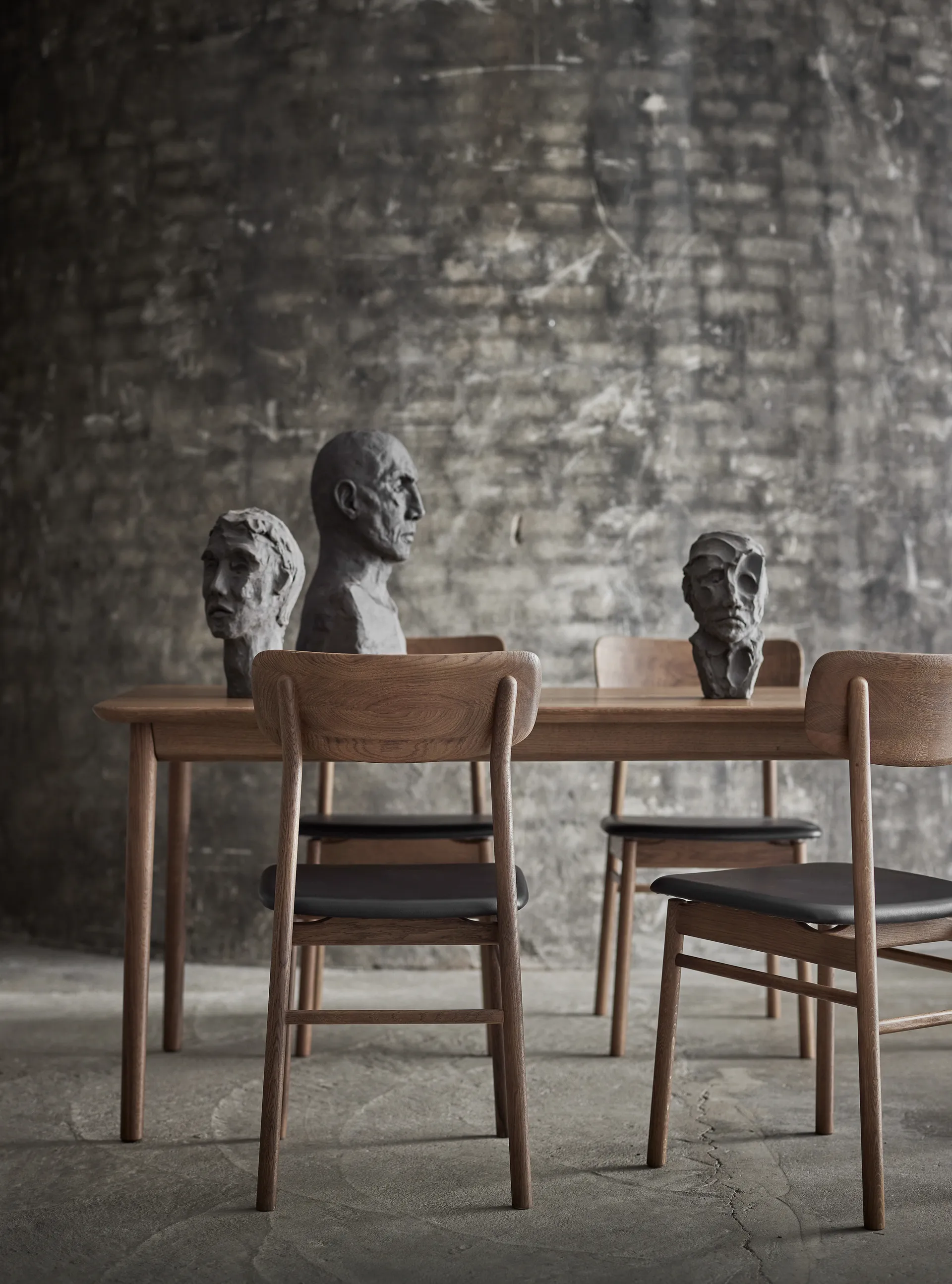 Krzesło Prima Vista, dąb, Smoked oak-black leather Stolab