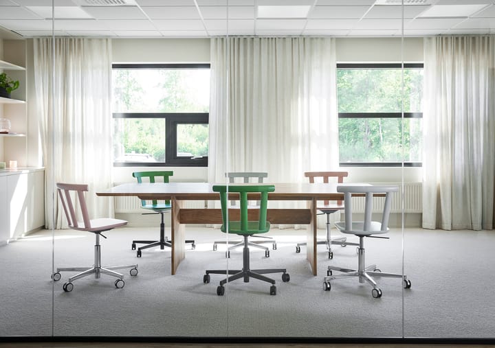 Krzesło z obrotową podstawą Alt tapicerowane siedzisko, brzoza, Hallingdal 65-103 grey/beige-biały 21 Stolab
