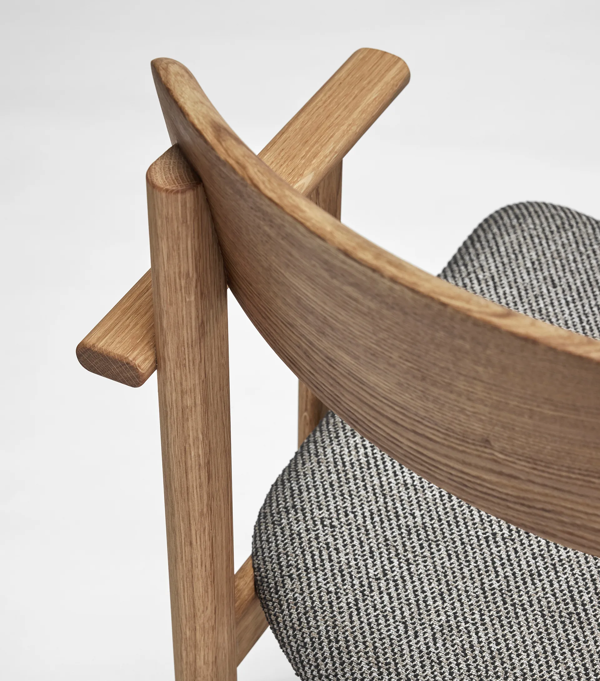 Krzesło z podłokietnikami Pal , Dąb, naturalny olej-Tornado V3576 Stolab