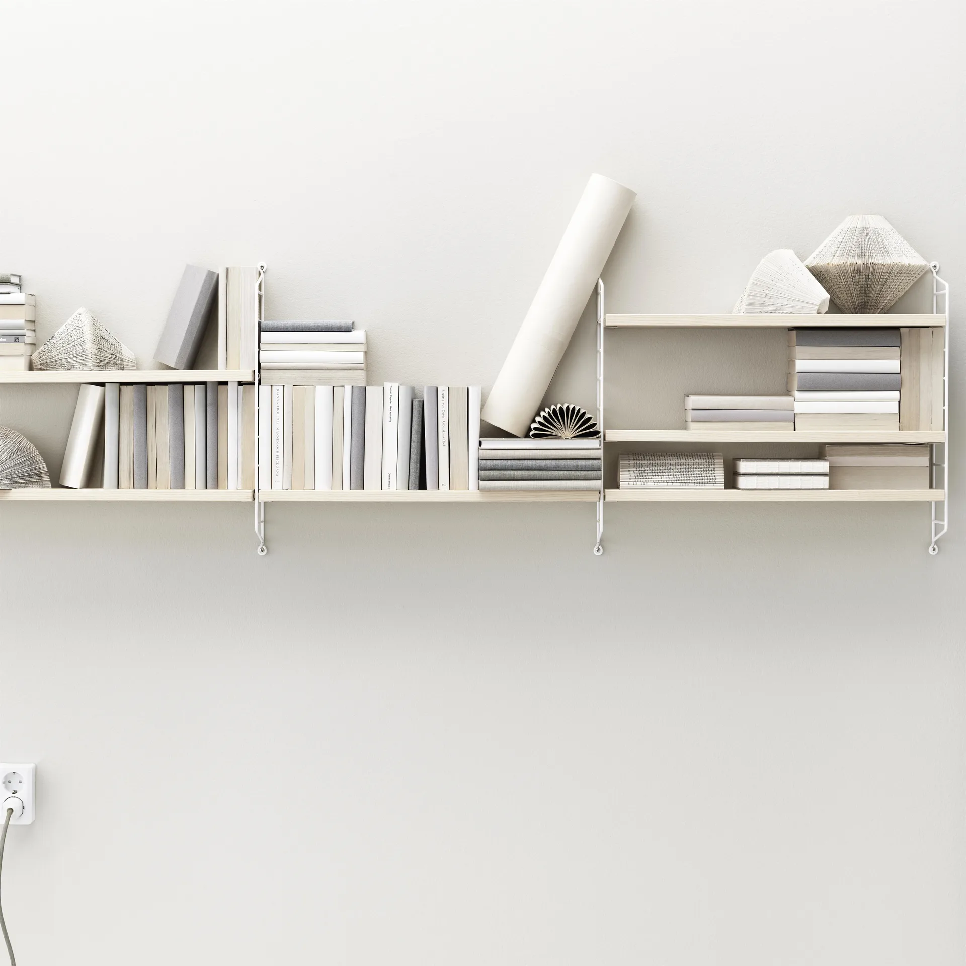 Półka String Pocket, Jesion - biały panel String