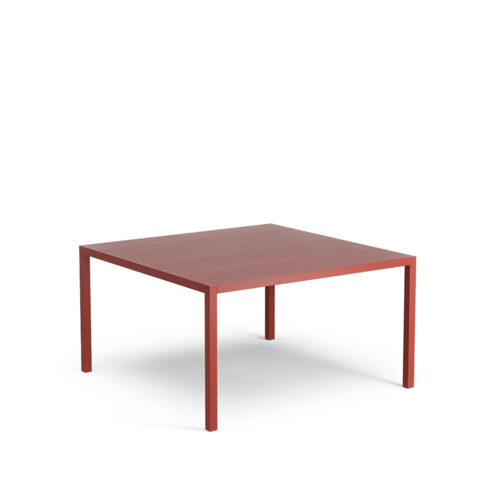 Bespoke stół do salonu, oxide red, dąb lakier, h.55 cm Swedese