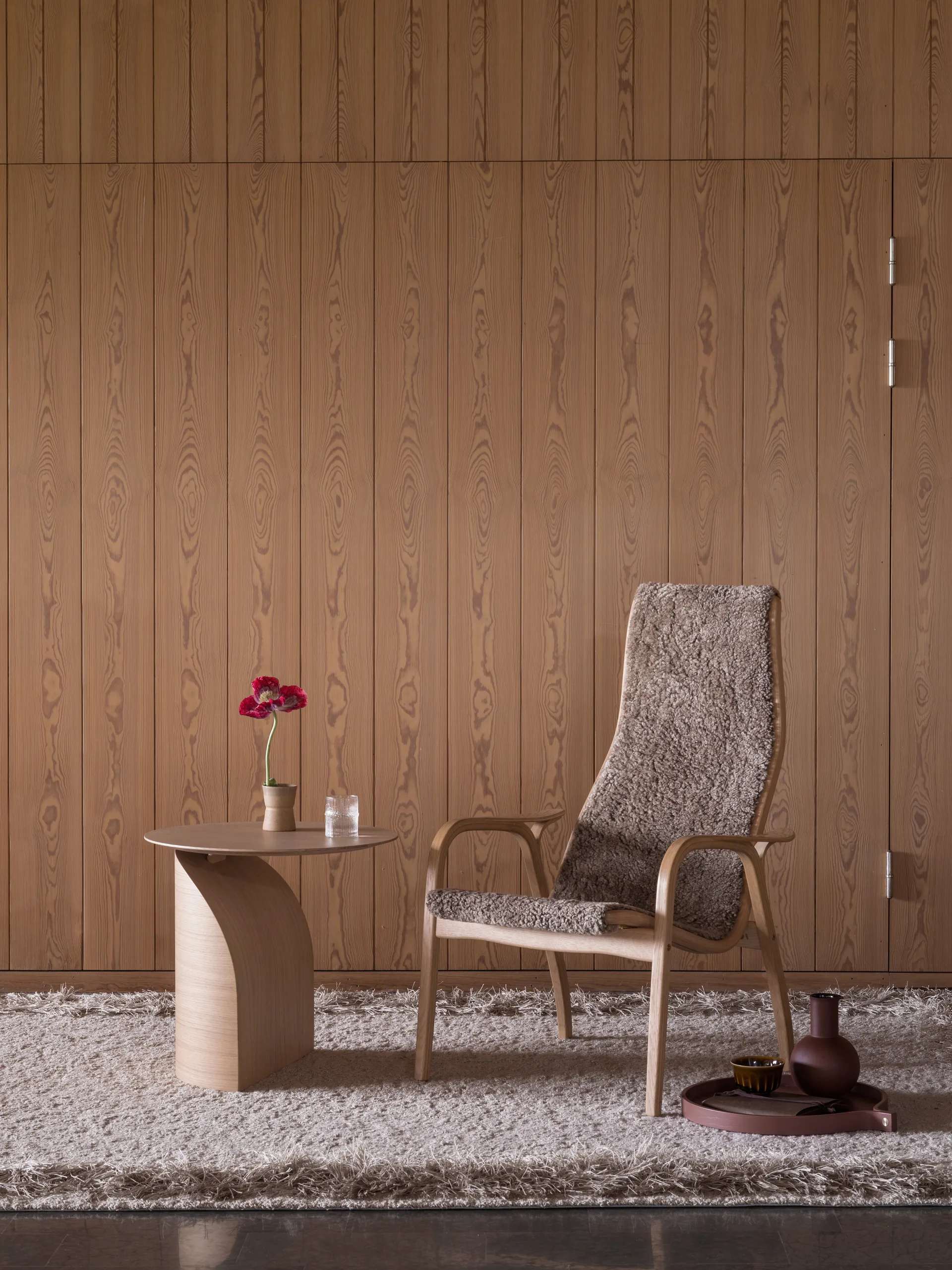 Fotel Lamino buk lakierowany/skóra owcza, Moonlight (beżowy) Swedese