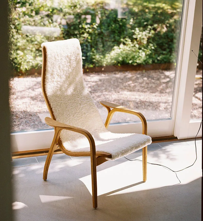 Fotel Lamino buk lakierowany/skóra owcza, Moonlight (beżowy) Swedese