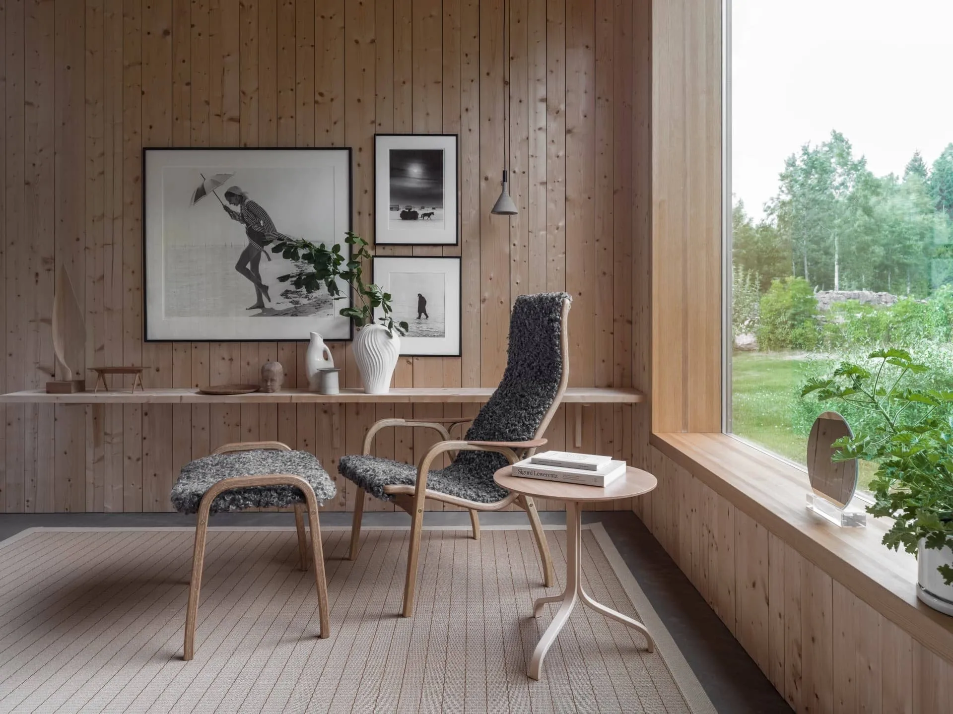 Fotel Lamino, lakierowany buk / owcza skóra, Scandinavian Grey (szary) Swedese