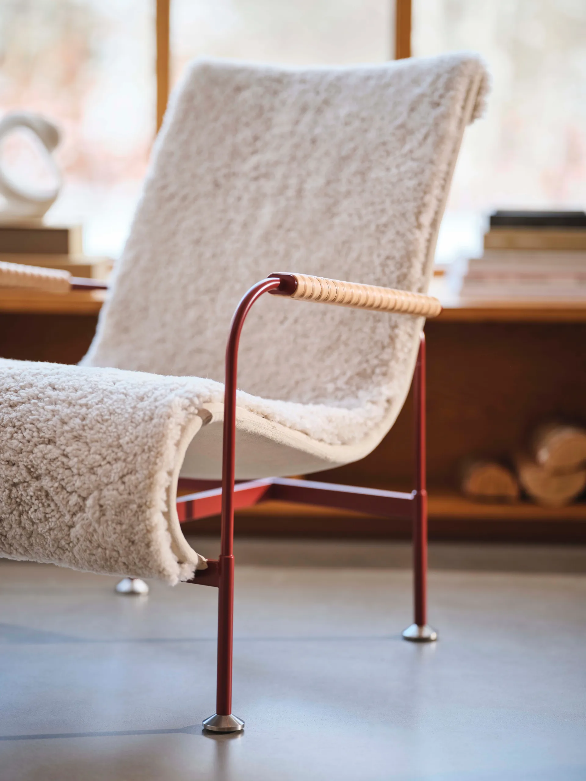 Fotel Serpentine, Skóra owcza Moonlight-red-tärnsjö Nature Swedese