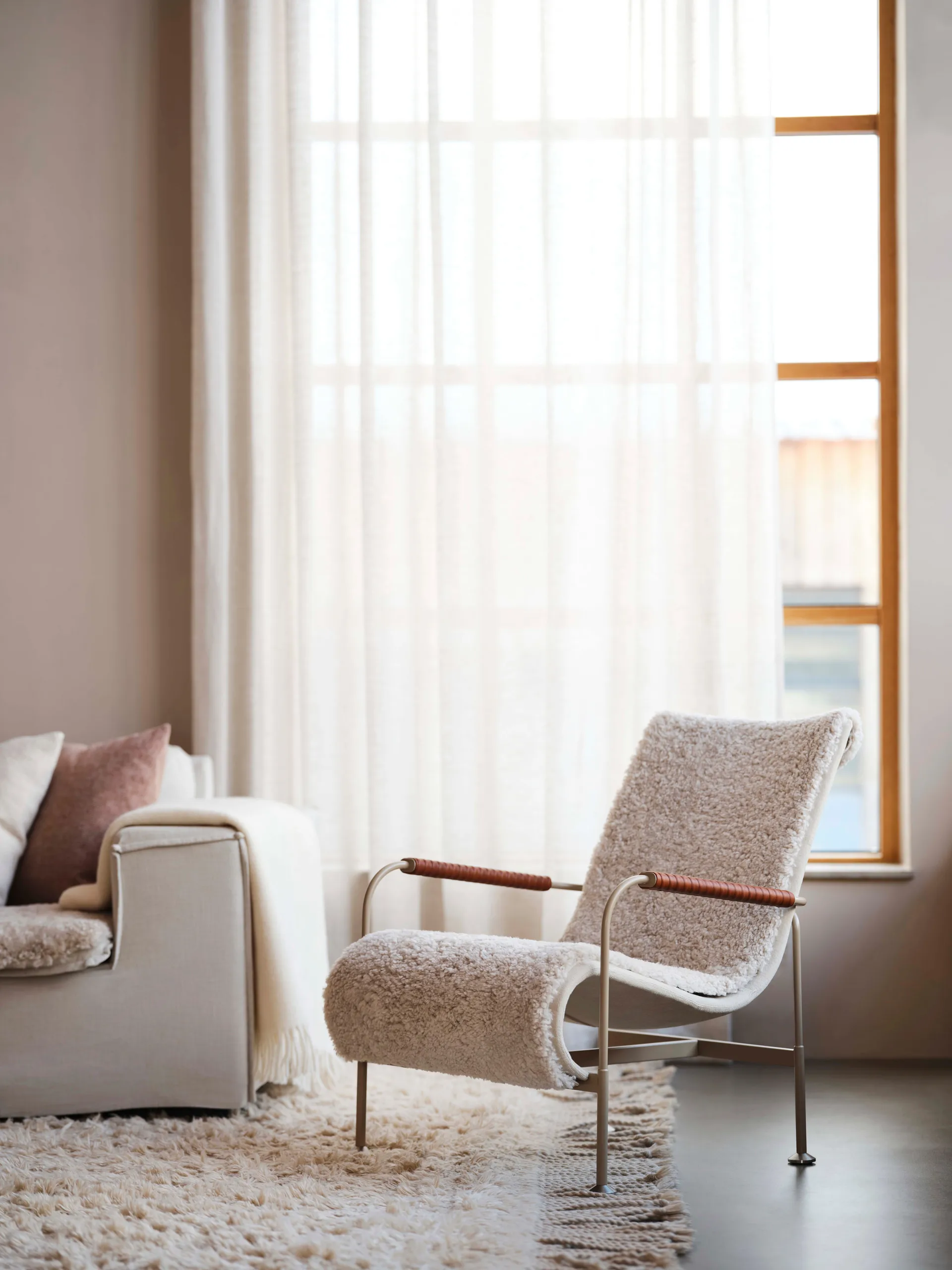 Fotel Serpentine, Tkanina Romo Linara Rye-chrom Swedese