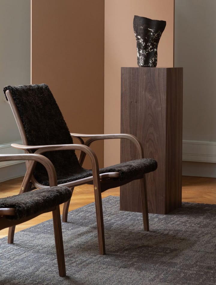 Fotel z laminatu dąb biały pigmentowany/skóra owcza, Scandinavian Grey (szary) Swedese