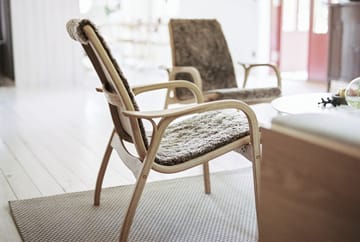 Fotel z laminatu dąb biały pigmentowany/skóra owcza - Scandinavian Grey (szary) - Swedese
