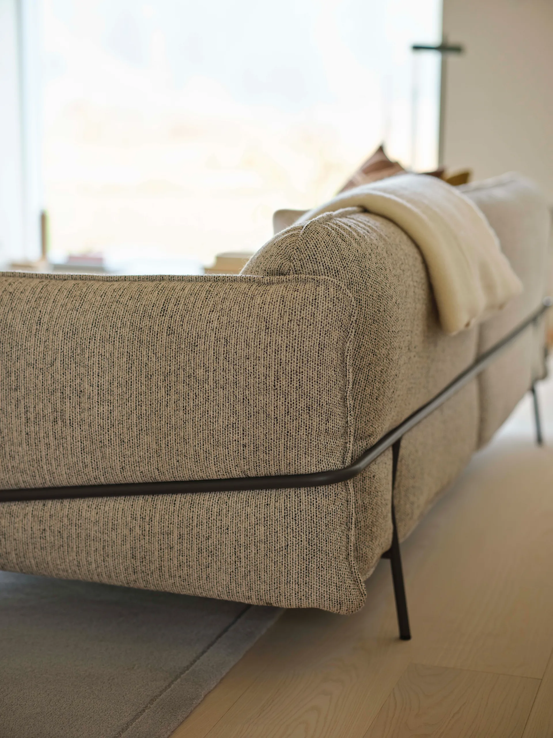 Sofa Continental, Sealife Dark beige/white-nutmeg Swedese