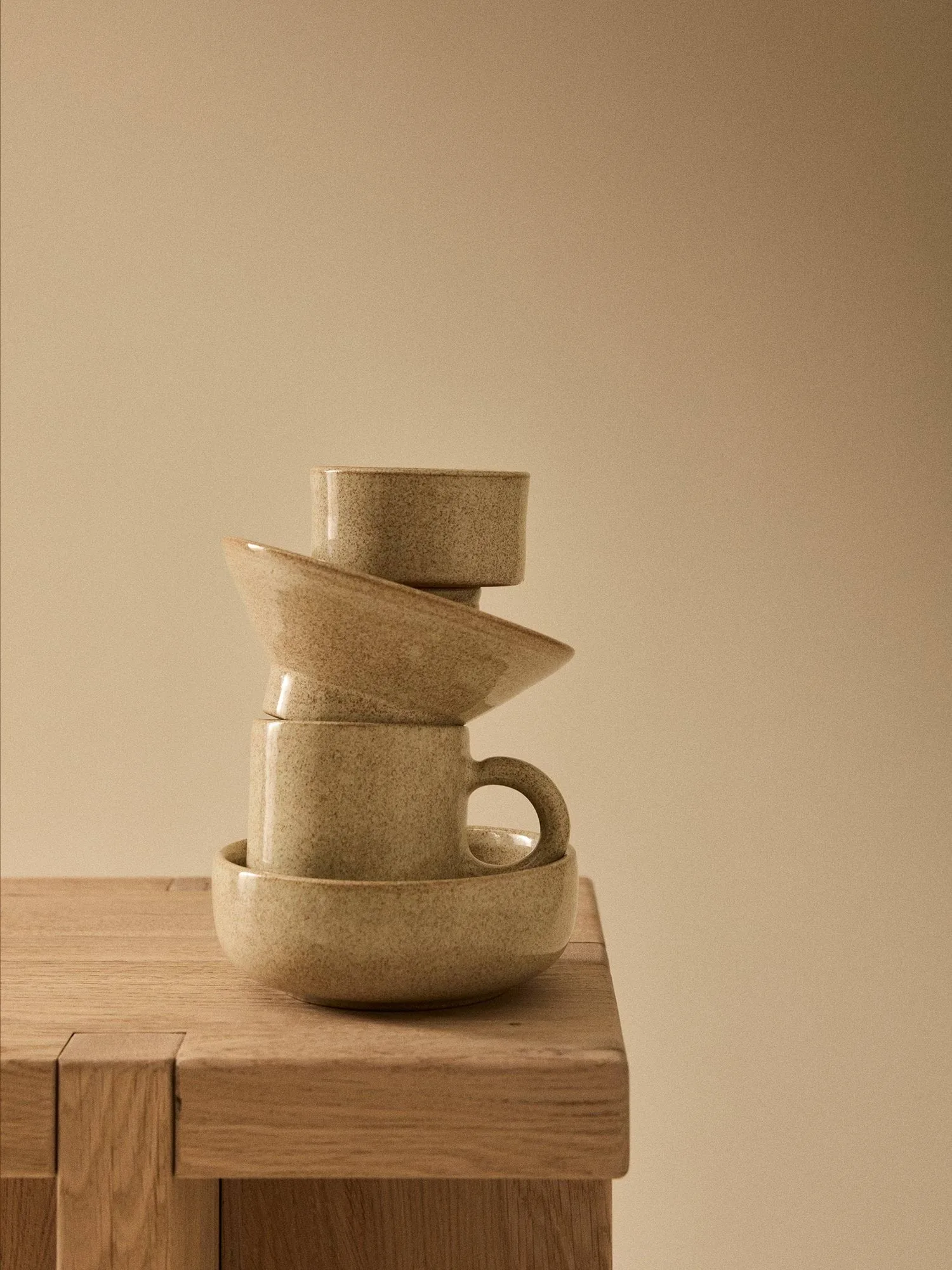 Miska Elio, Beige speckled, Ø14x5 cm Tell Me More