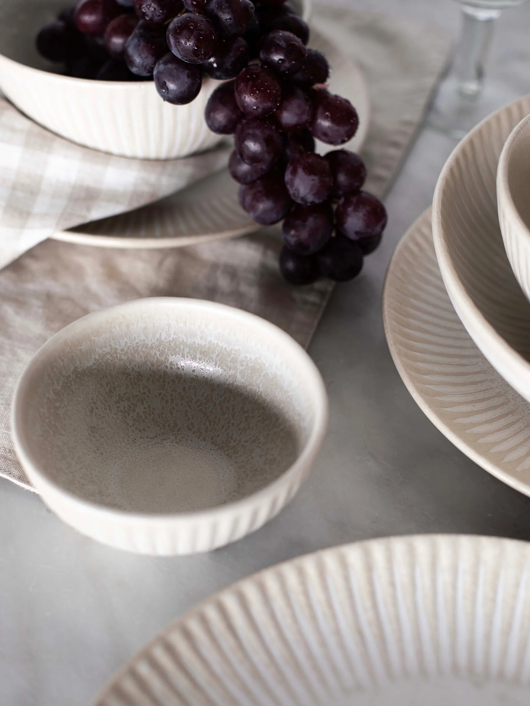 Miska Granada mini Ø11 cm, Kremowa biel-beż Tell Me More