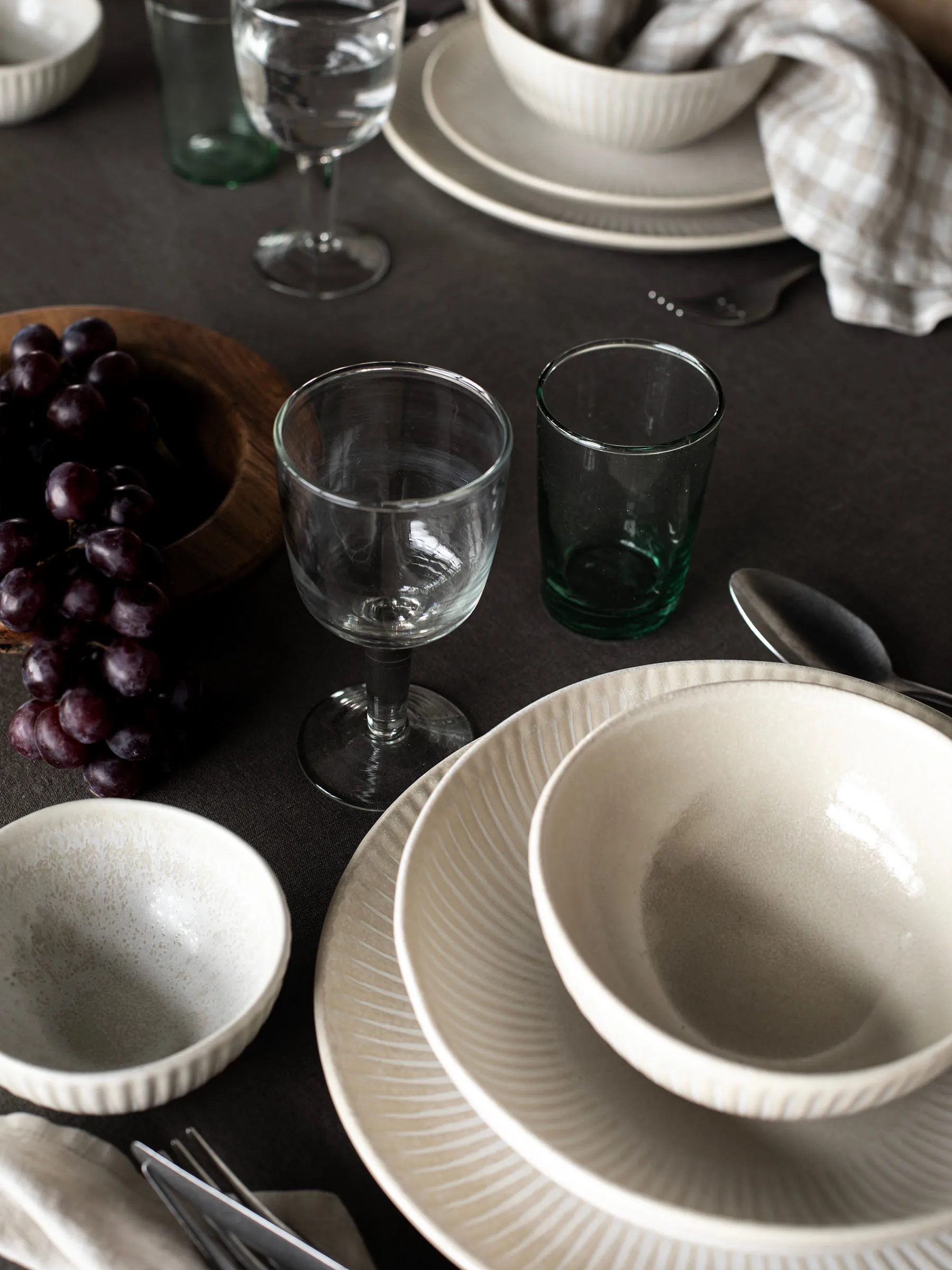 Miska Granada small Ø15,5 cm, Kremowa biel-beż Tell Me More