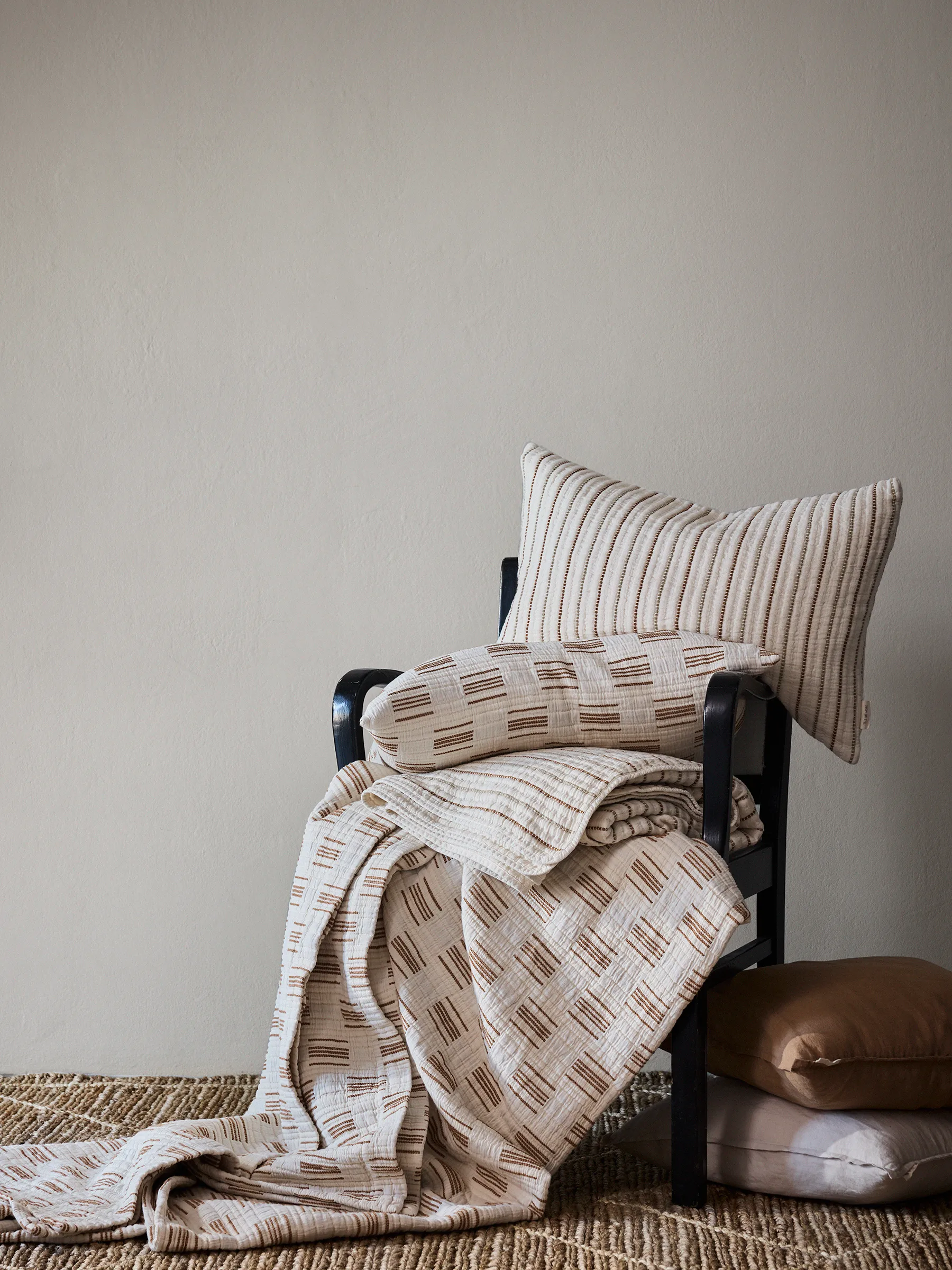 Narzuta Julien 180x260 cm, Off-white-rdzawa Tell Me More