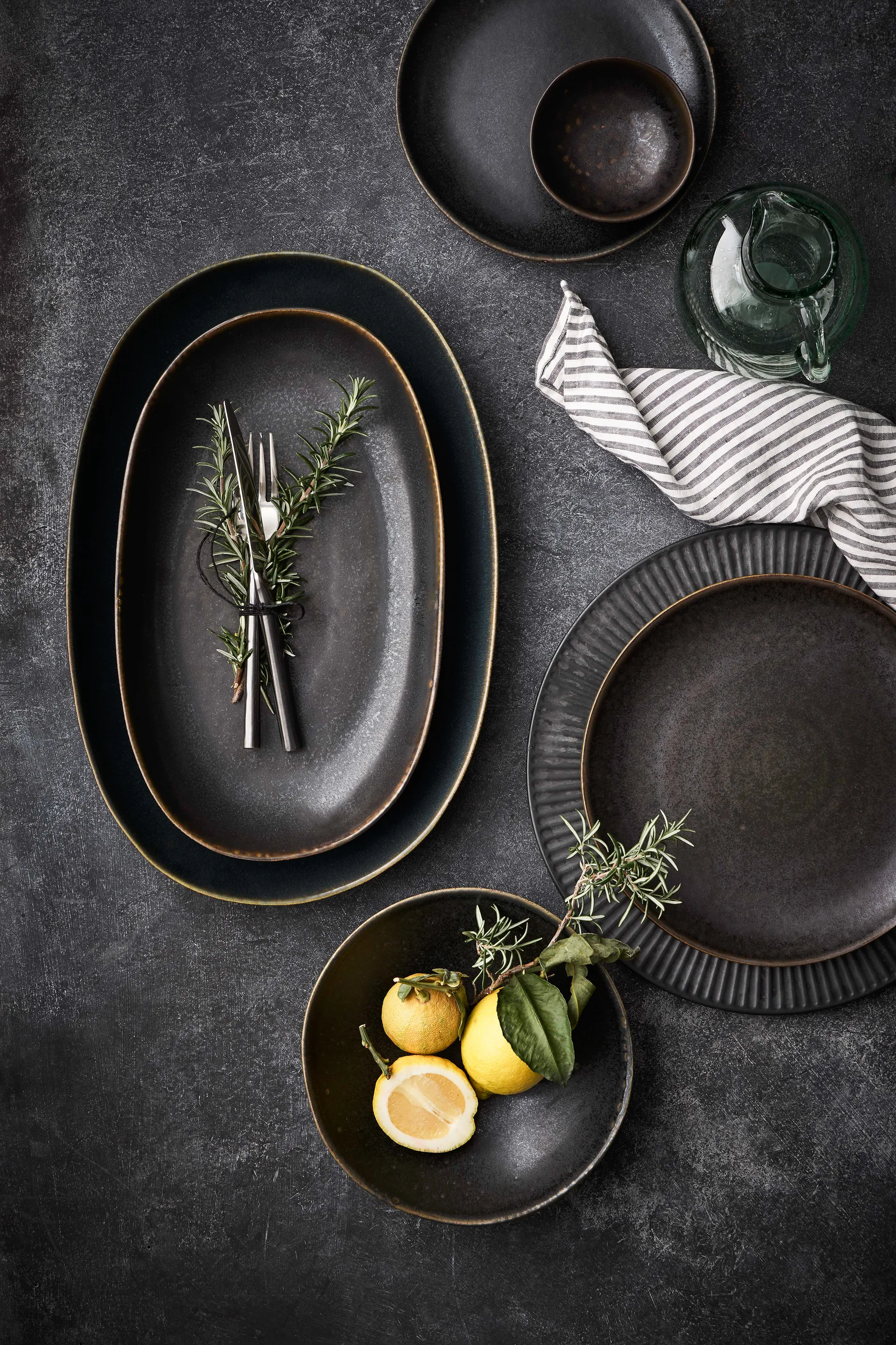 Półmisek do serwowania Bastia small 21,5x37 cm, Czarny Tell Me More