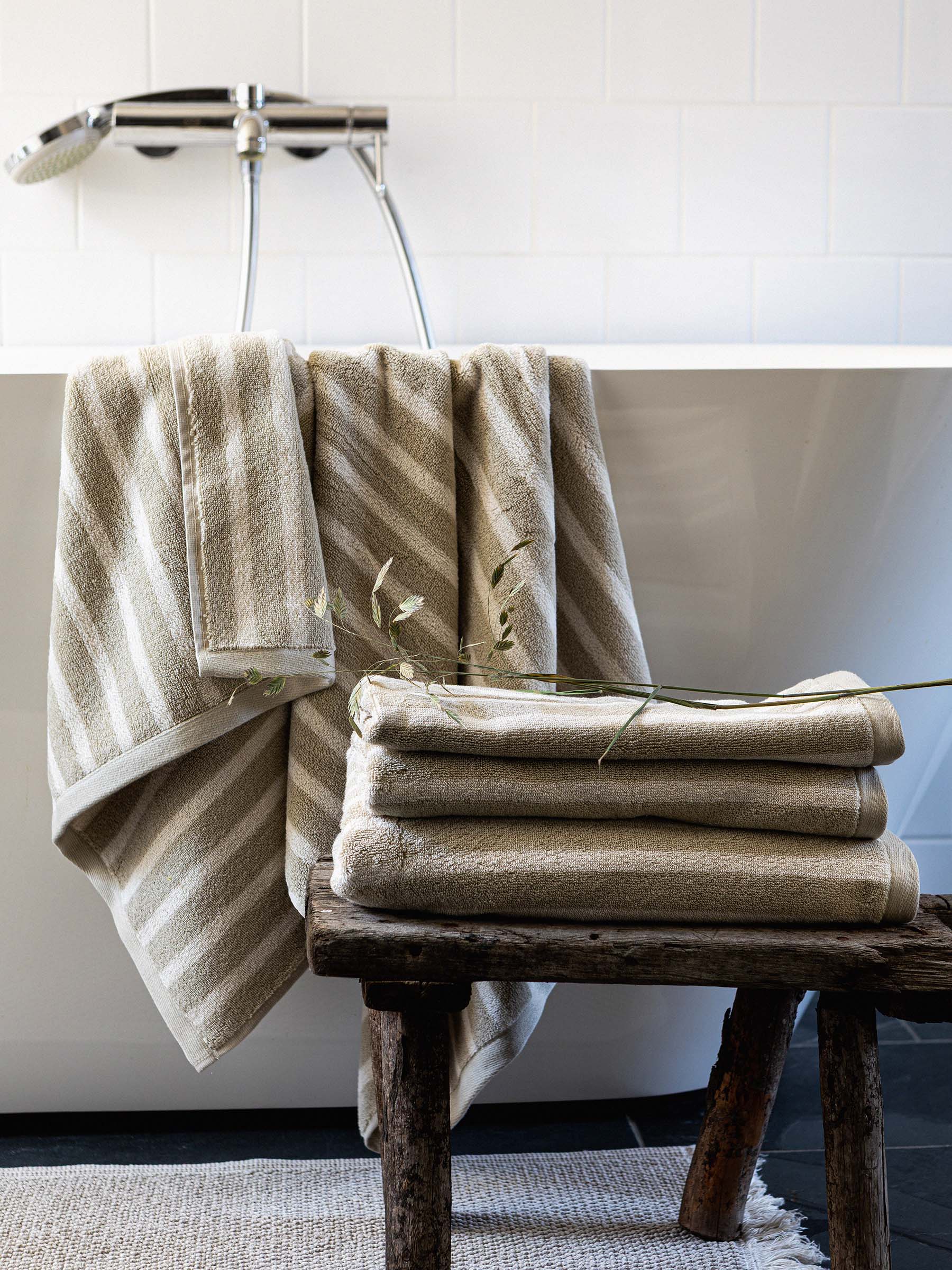 Ręcznik kąpielowy Bonnie 70x140 cm, Beżowy Tell Me More