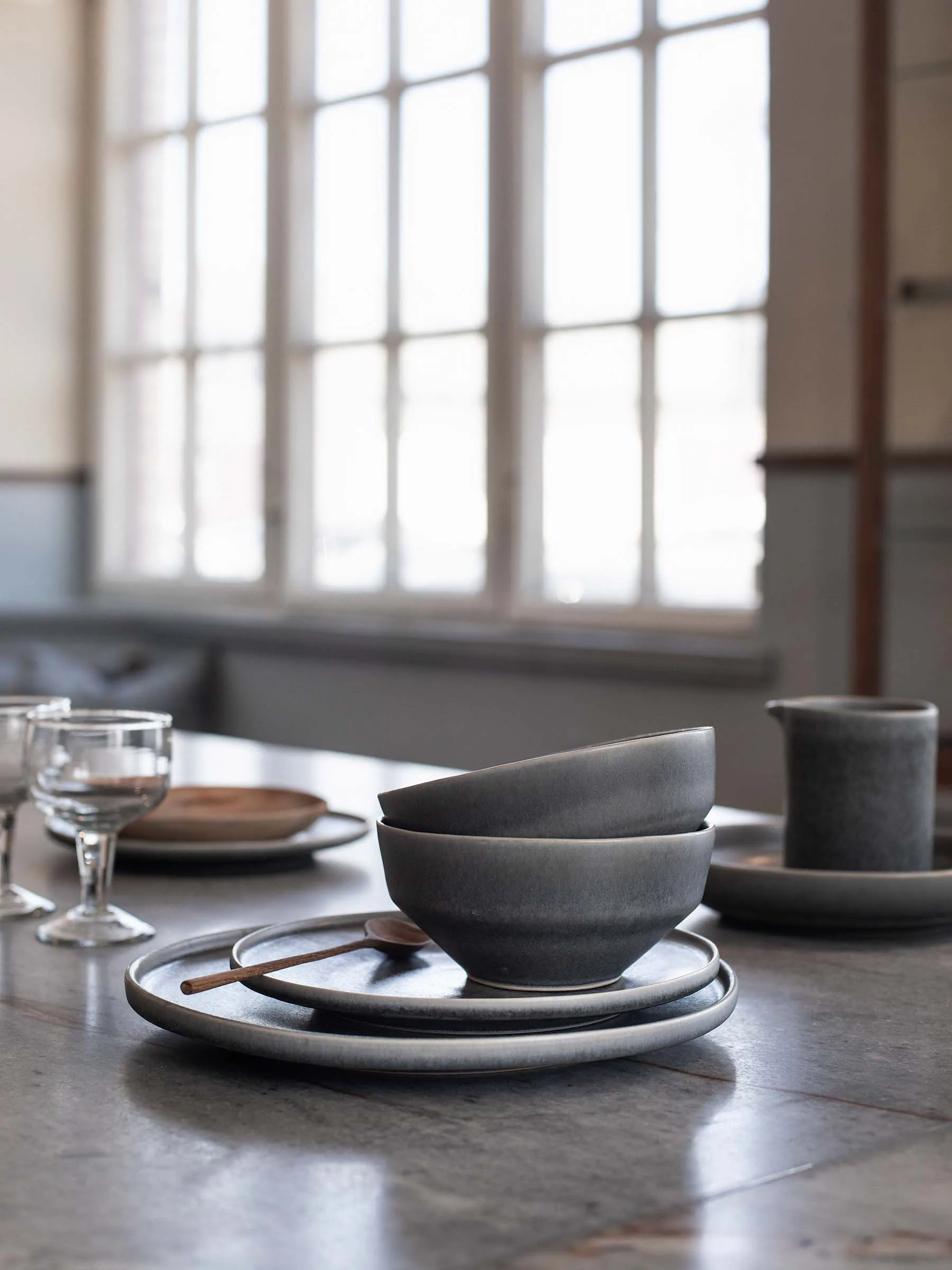 Talerz Centro Ø22,5 cm, Soft grey Tell Me More