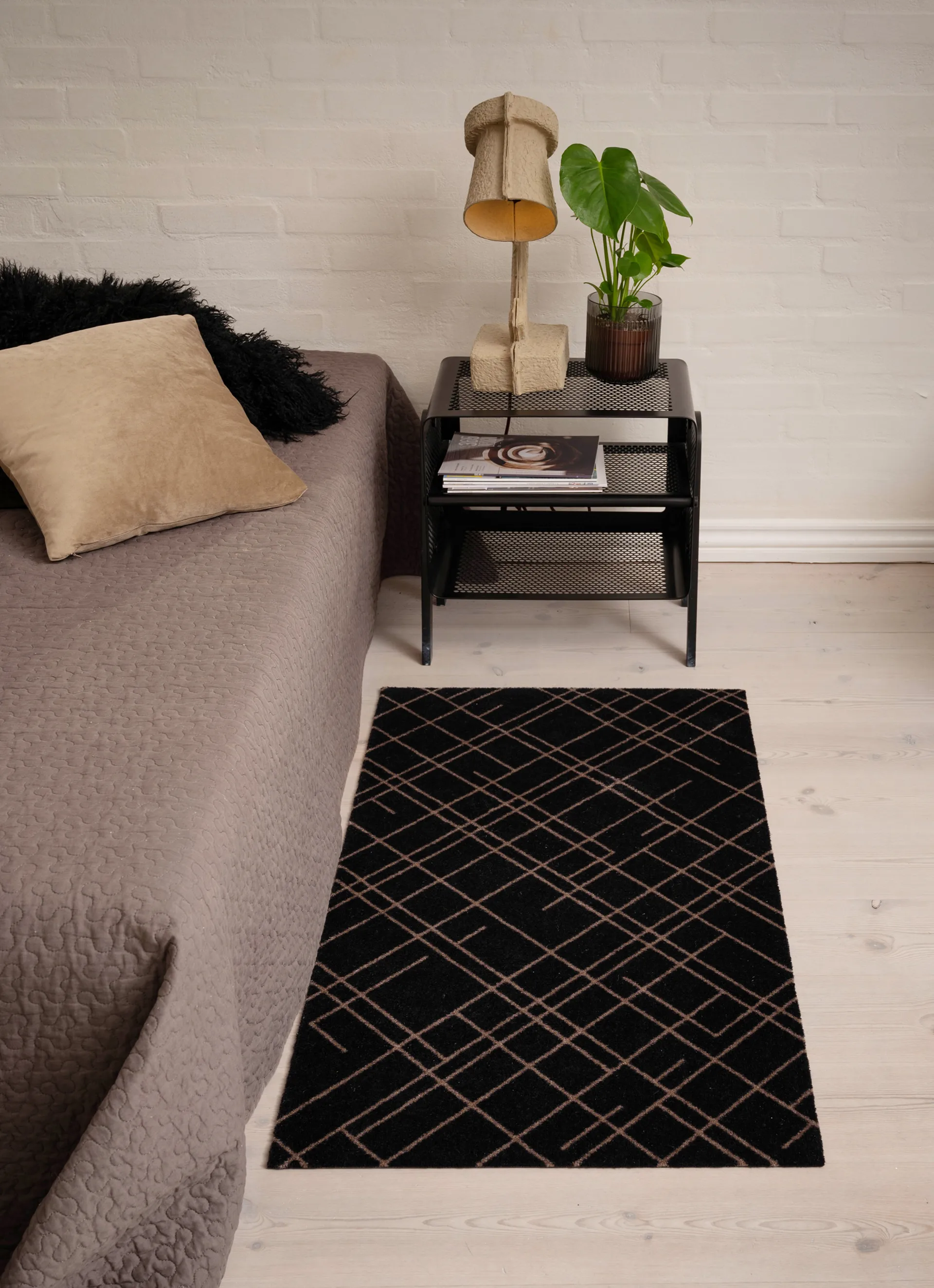 Szafka Tica mała, Black tica copenhagen