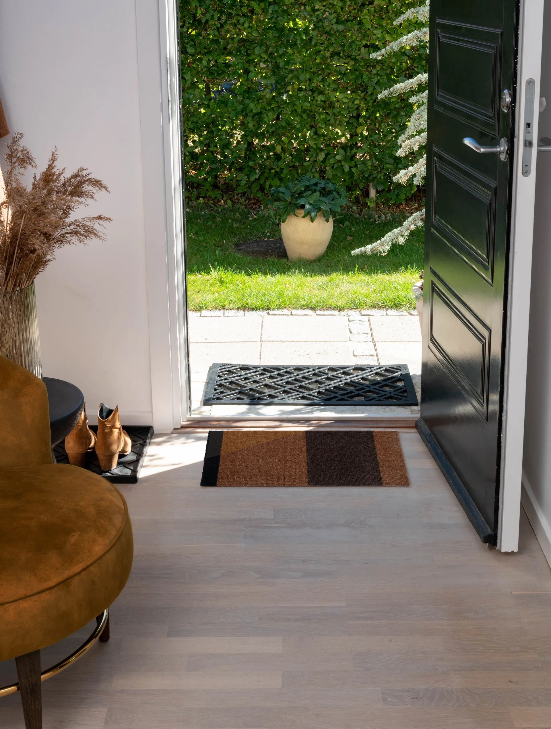 Wycieraczka Stripes pasy poziome, Cognac-dark brown-black, 40x60 cm tica copenhagen