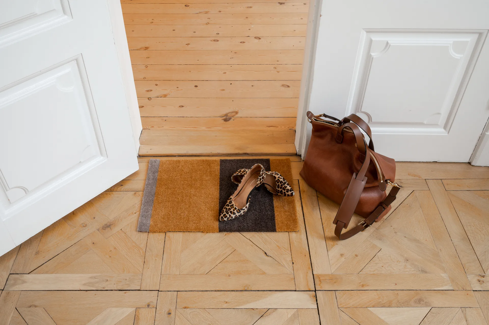 Wycieraczka Stripes pasy poziome, Dijon-brown-sand, 40x60 cm tica copenhagen