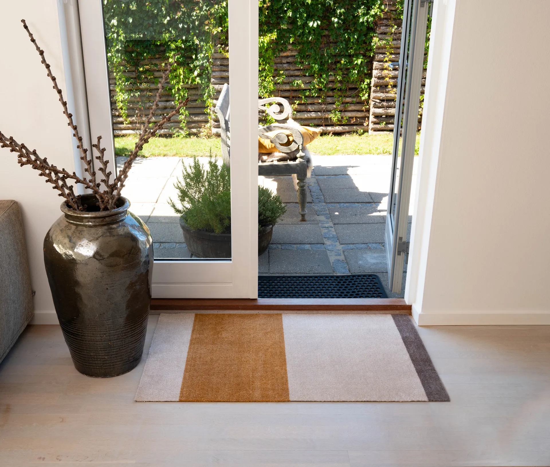 Wycieraczka Stripes pasy poziome, Ivory-dijon-brown, 60x90 cm tica copenhagen