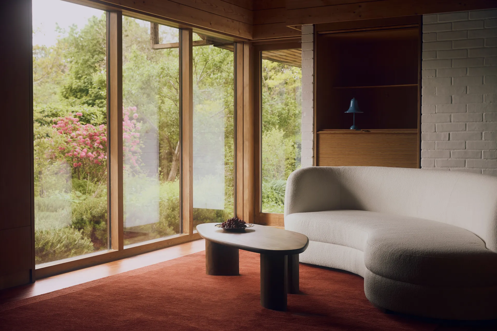 Sofa Delon, Bouclé off-white Tinted